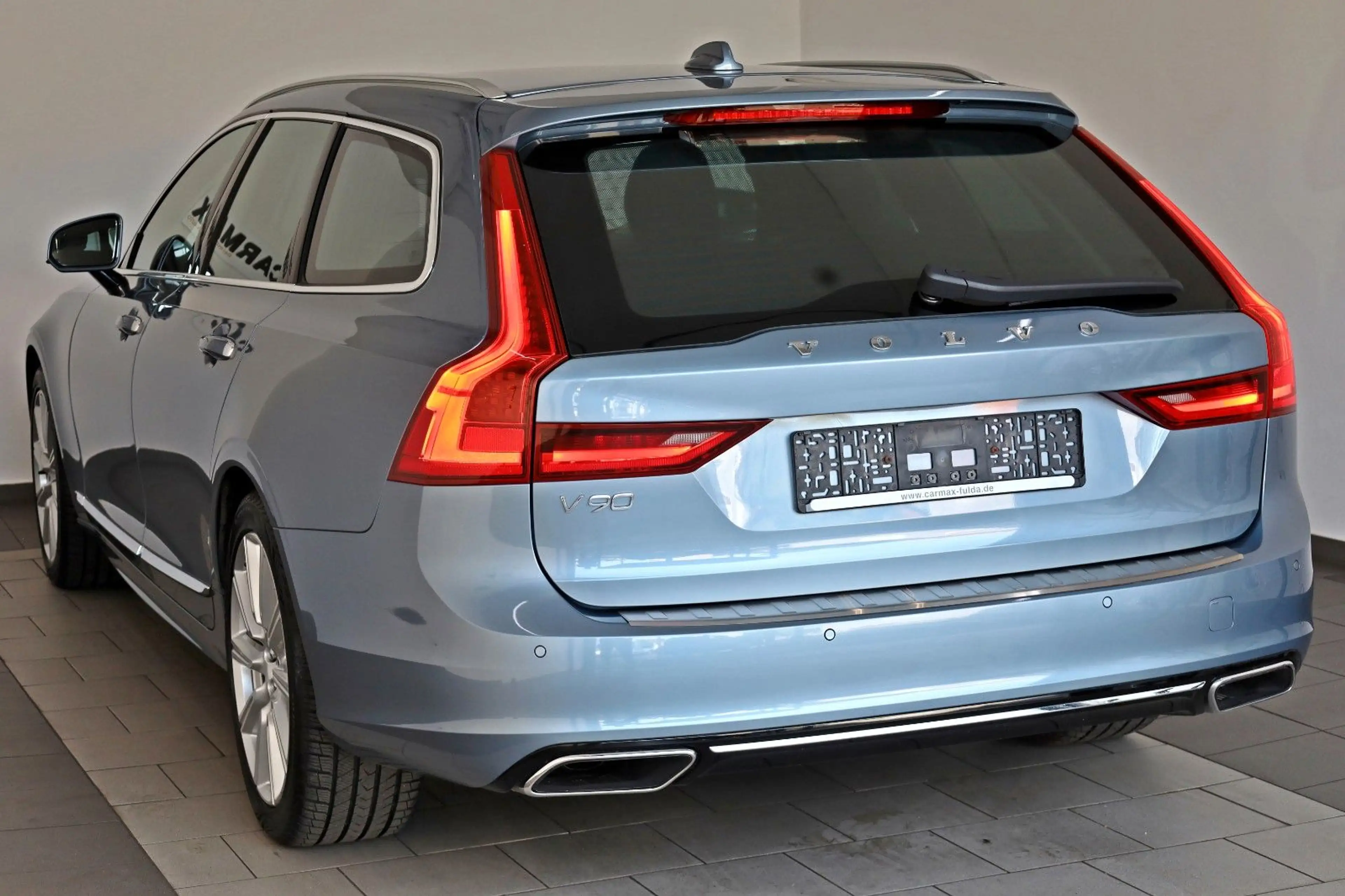 Volvo V90 Kombi Inscription AWD Leder,Navi,LED,ACC,AHK — photo 8