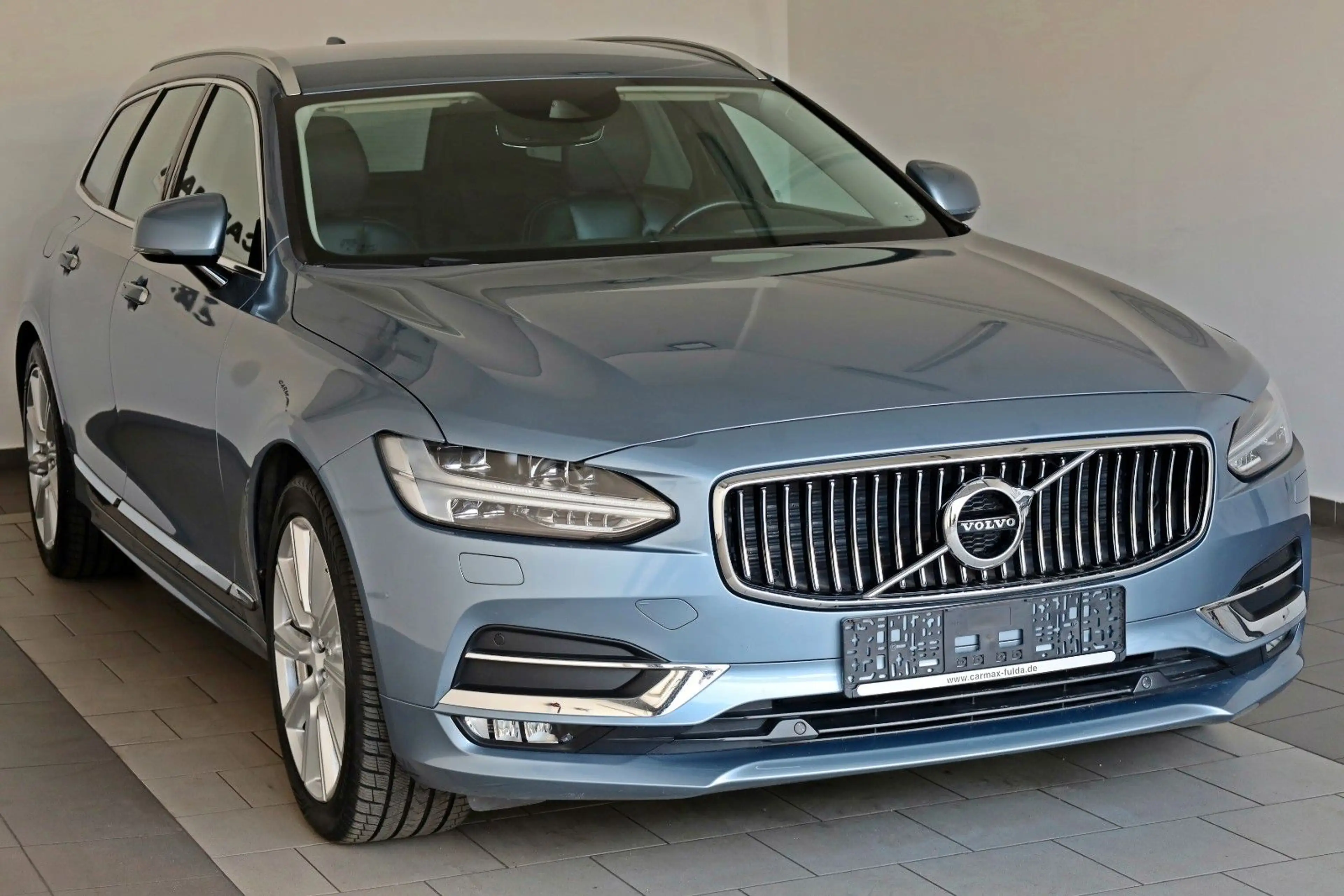 Volvo V90 Kombi Inscription AWD Leder,Navi,LED,ACC,AHK — photo 7