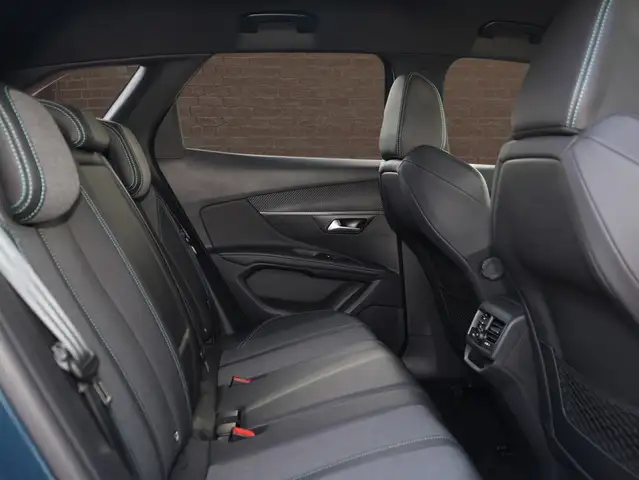 Peugeot 3008 view 9