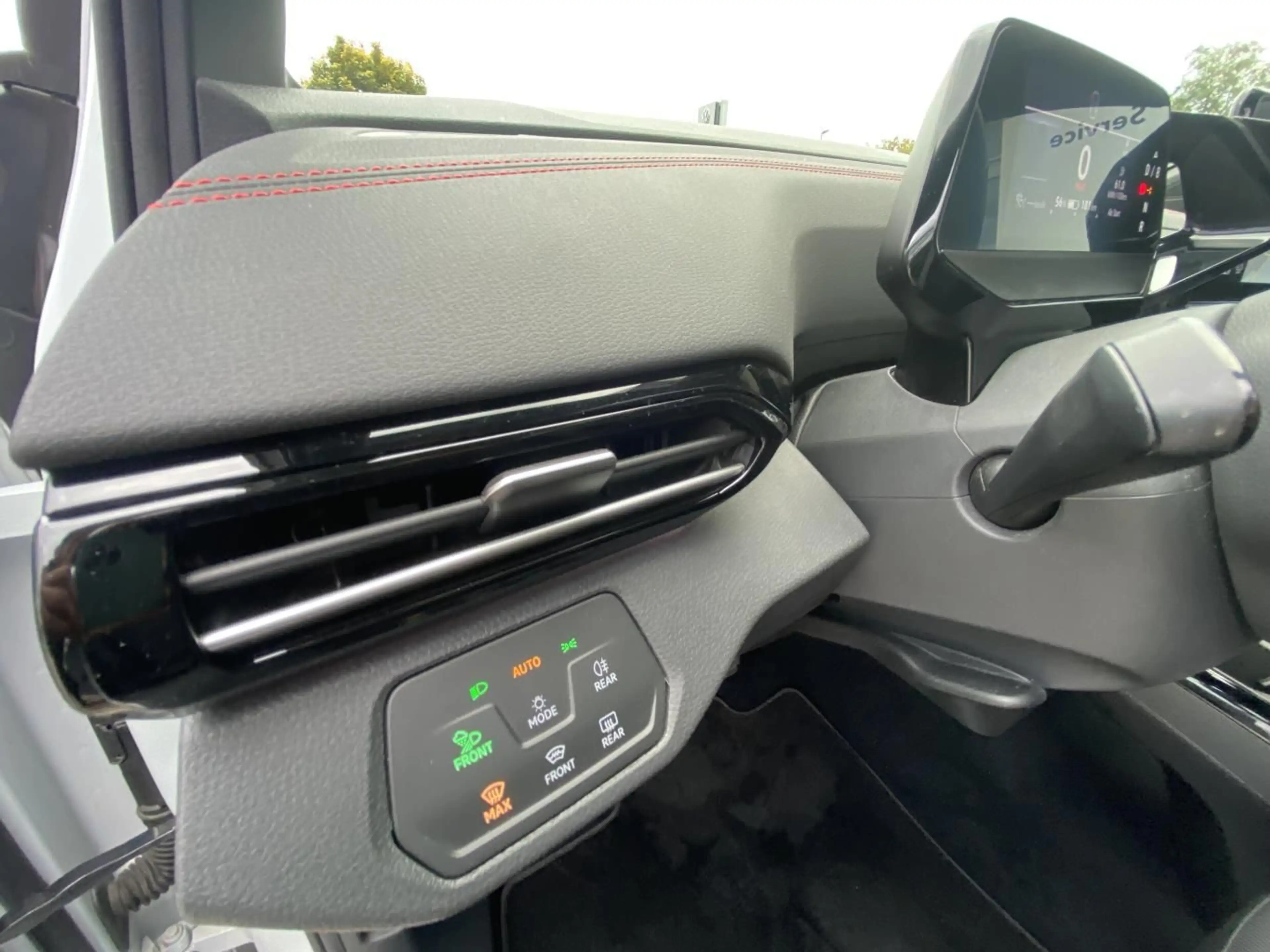Volkswagen ID.4 GTX 4-MOTION WÄRMEPUMPE+AHK+APP-CONNECT+36 — photo 10