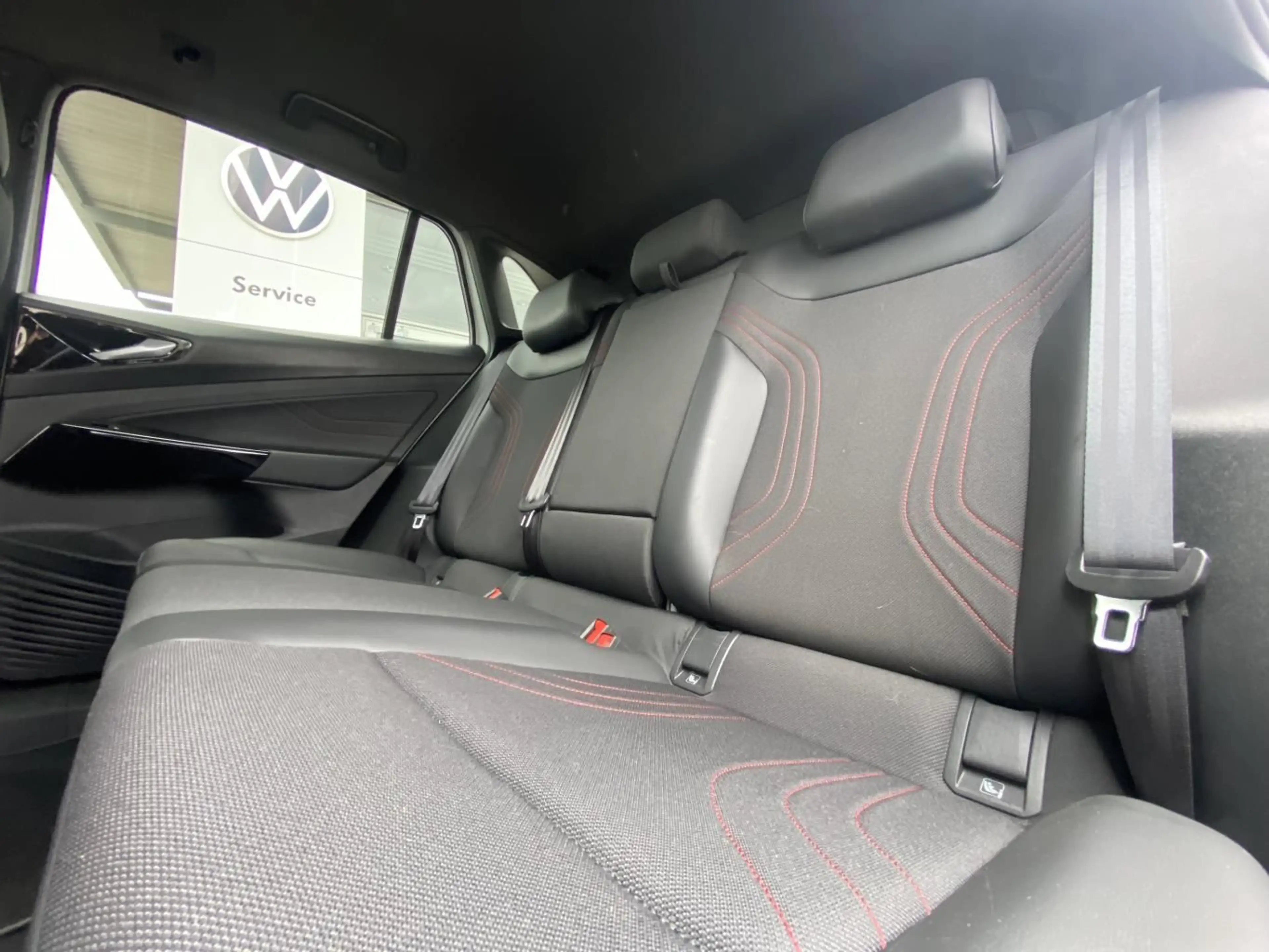 Volkswagen ID.4 GTX 4-MOTION WÄRMEPUMPE+AHK+APP-CONNECT+36 — photo 11