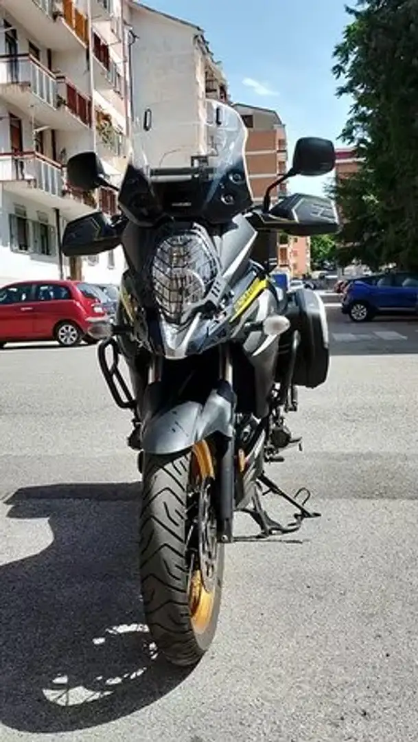 Suzuki V-Strom 650 XT Amarillo - 1