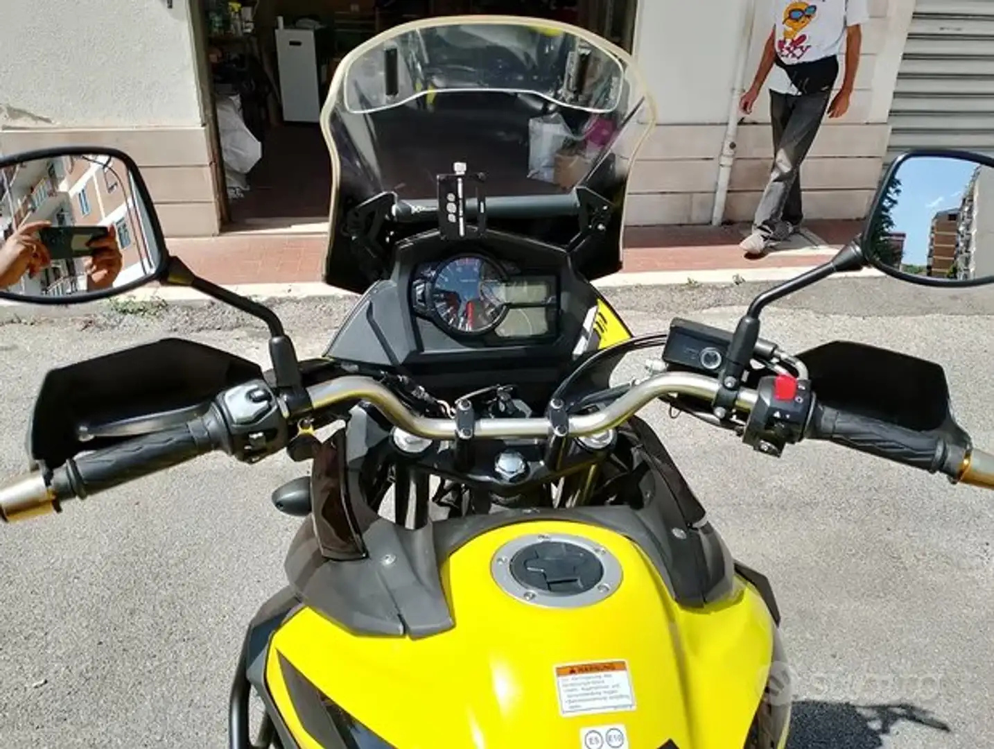 Suzuki V-Strom 650 XT Amarillo - 2