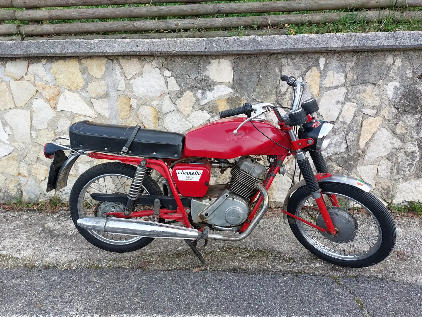 Moto Guzzi Stornello 125 Red - 1