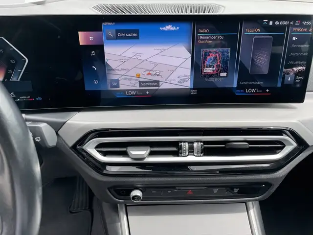 BMW 3 Series view 10