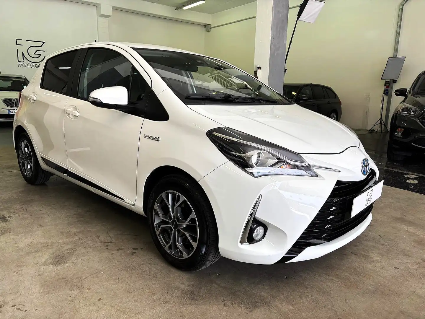 Toyota Yaris 5p 1.5h Active Wit - 2