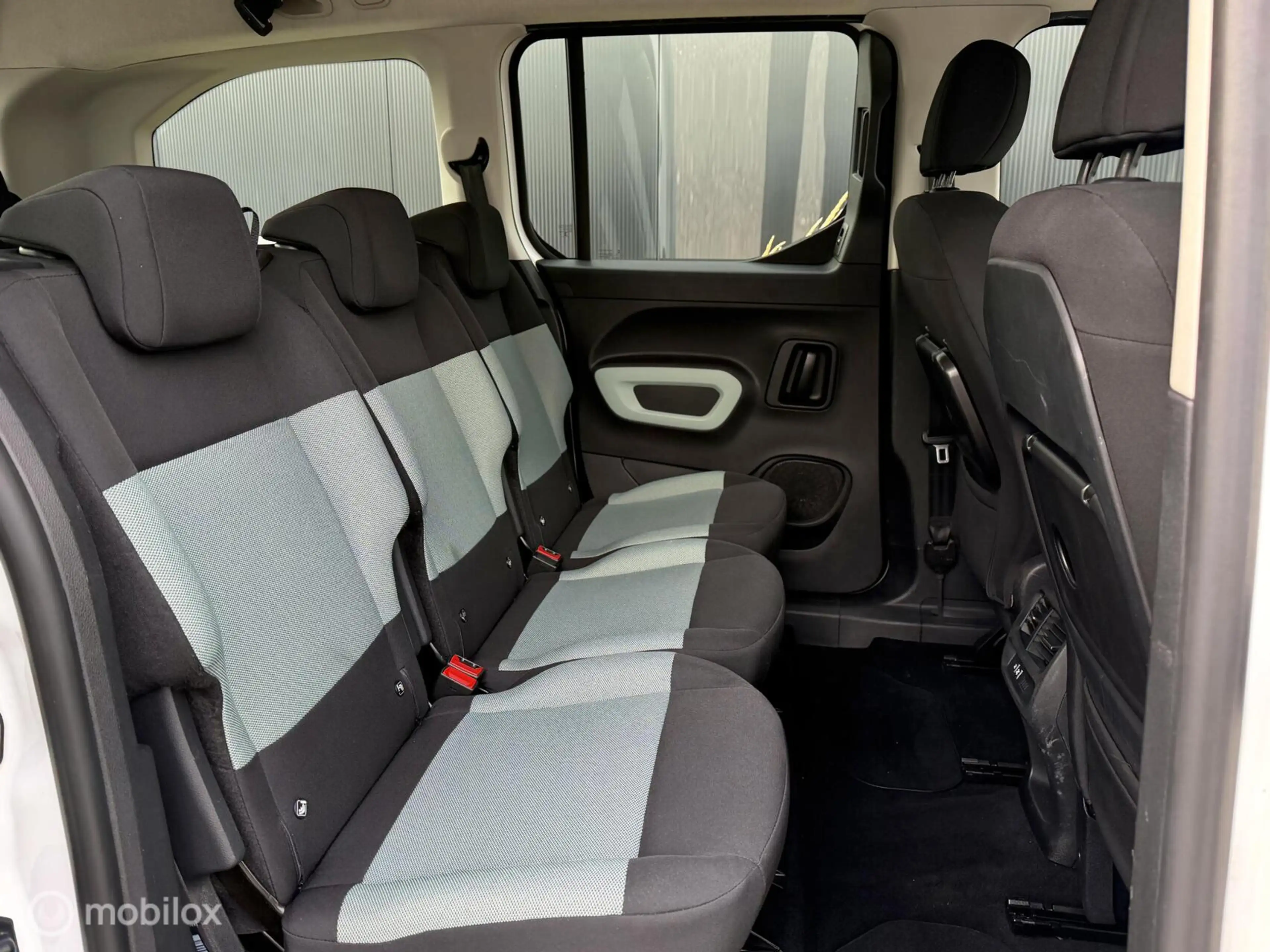 Citroen Berlingo XL Feel 110pk I 7 zitplaatsen I Trekhaak I — photo 11