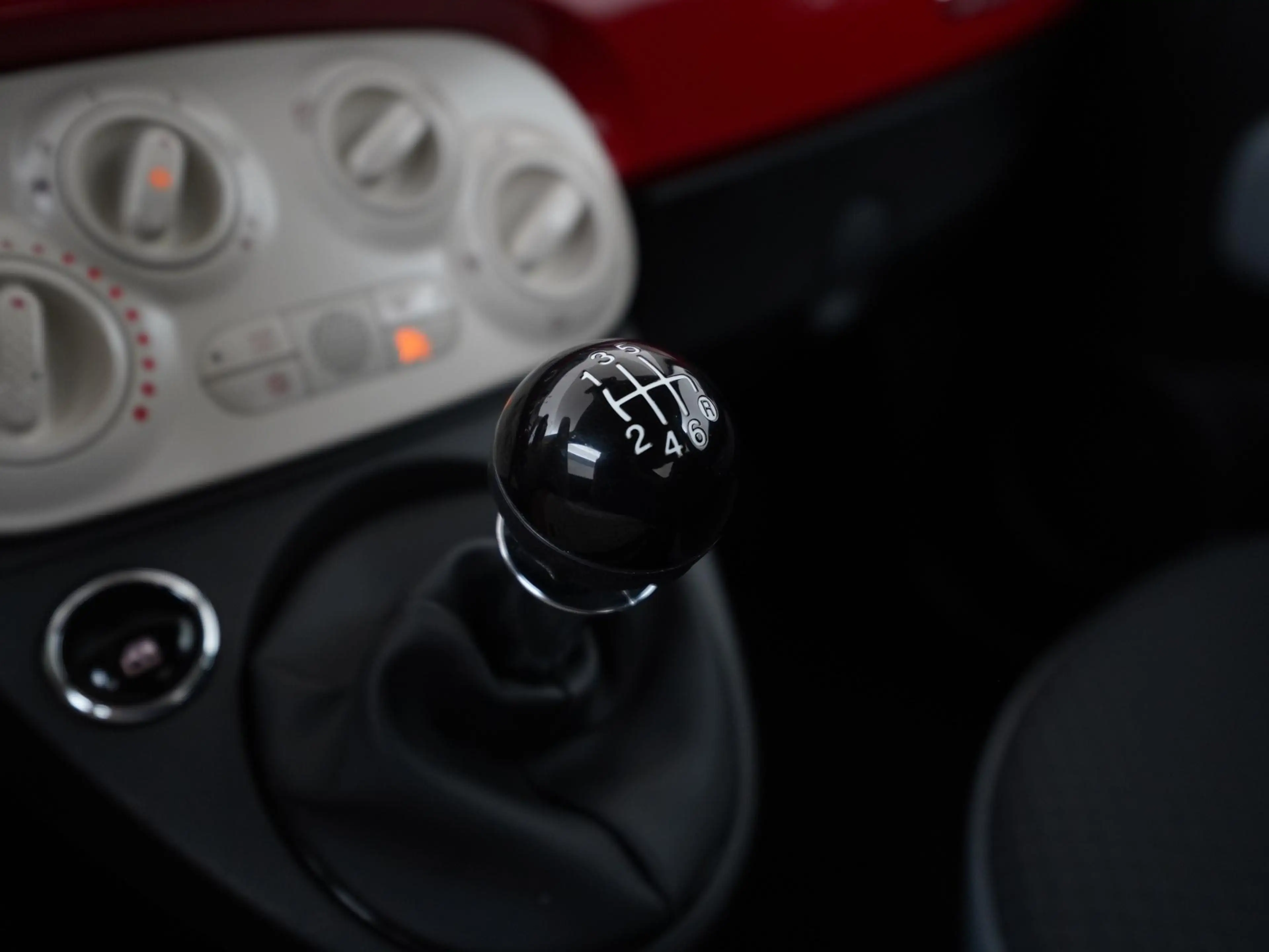 Fiat 500 1.0 Hybrid Pop | Airco | Bluetooth | Zondag Open! — photo 8