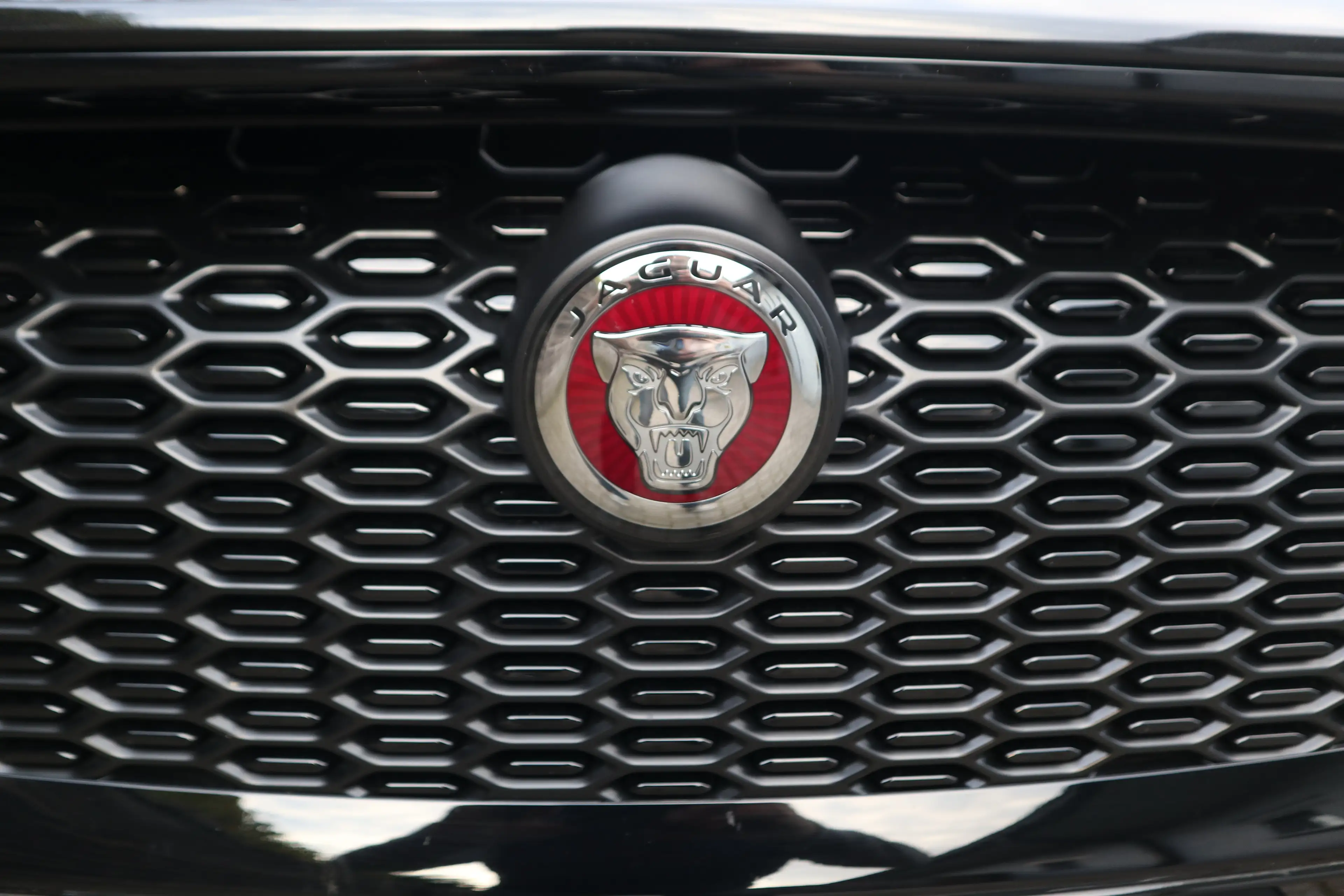 Jaguar I-Pace EV400 HSE/Black-pack/Pano/360°/Leder/3.980km !! — photo 11