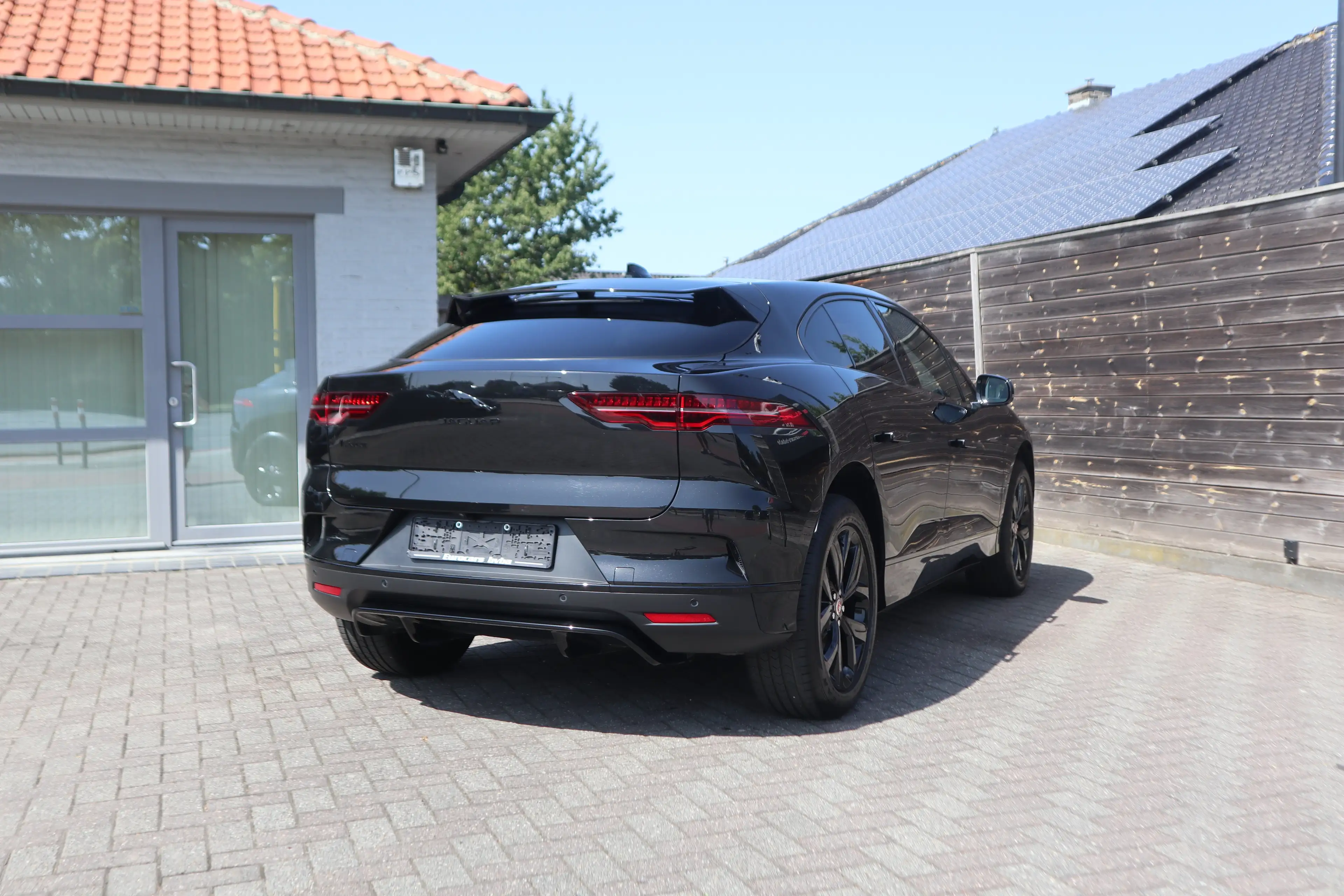 Jaguar I-Pace EV400 HSE/Black-pack/Pano/360°/Leder/3.980km !! — photo 7