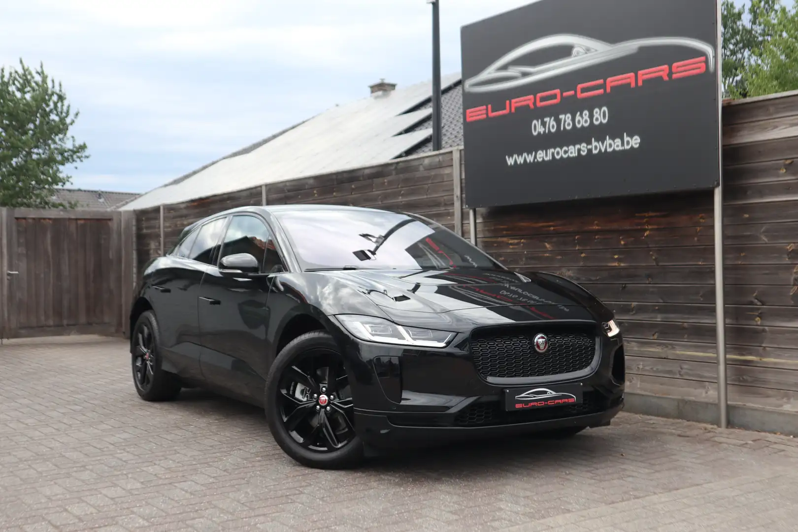Jaguar I-Pace EV400 HSE/Black-pack/Pano/360°/Leder/3.980km !! Zwart - 1