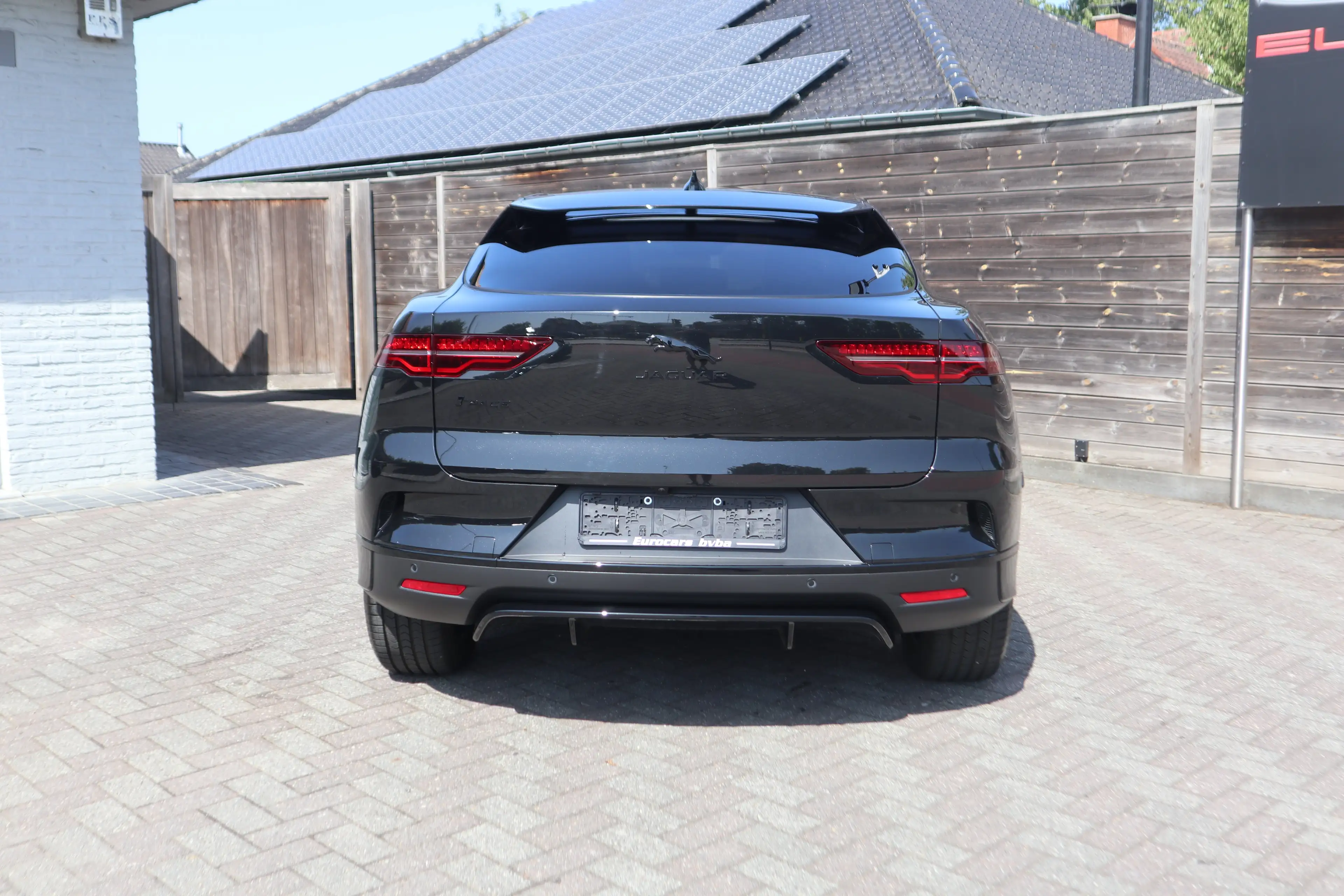 Jaguar I-Pace EV400 HSE/Black-pack/Pano/360°/Leder/3.980km !! — photo 8