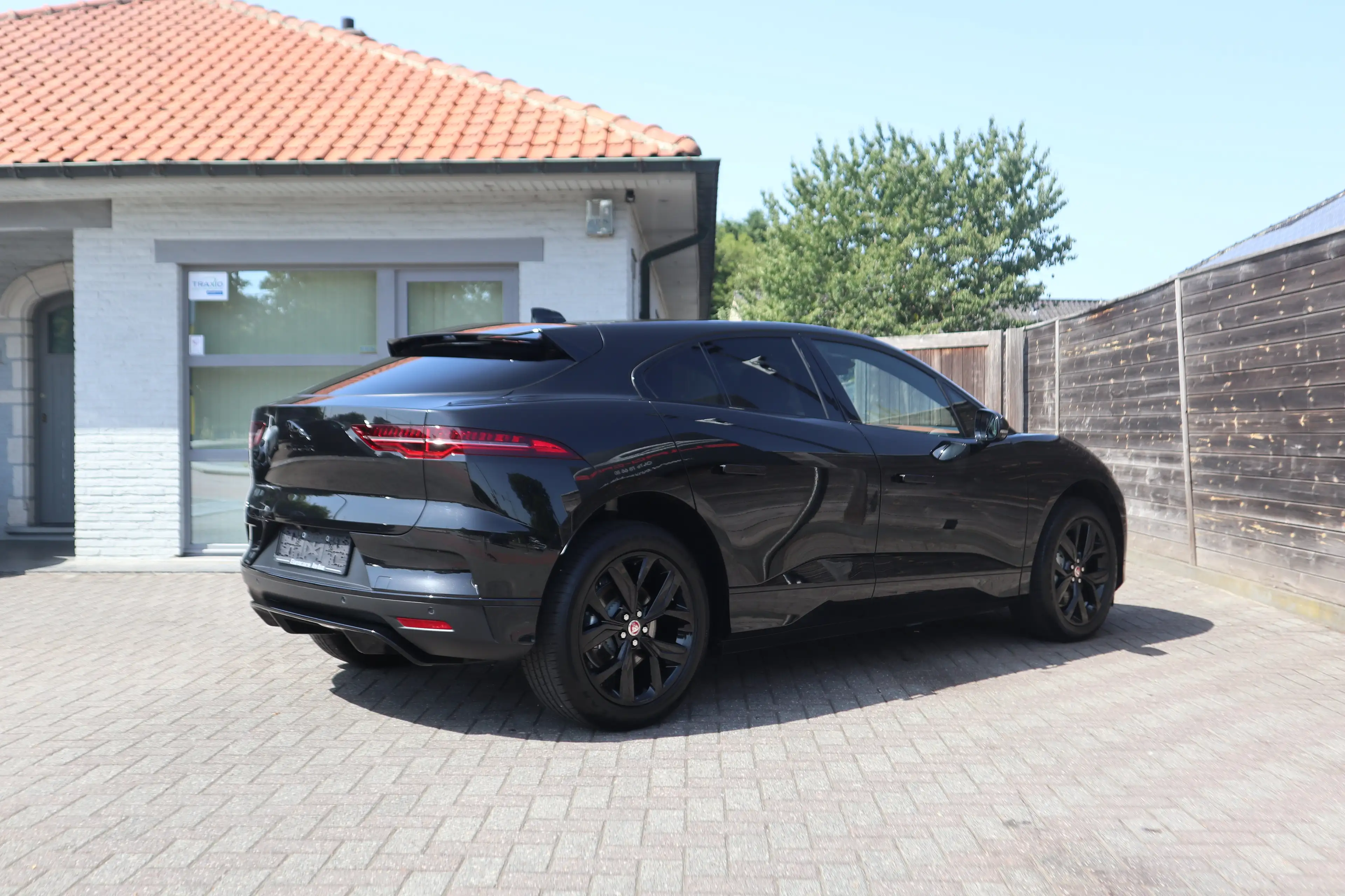 Jaguar I-Pace EV400 HSE/Black-pack/Pano/360°/Leder/3.980km !! — photo 6