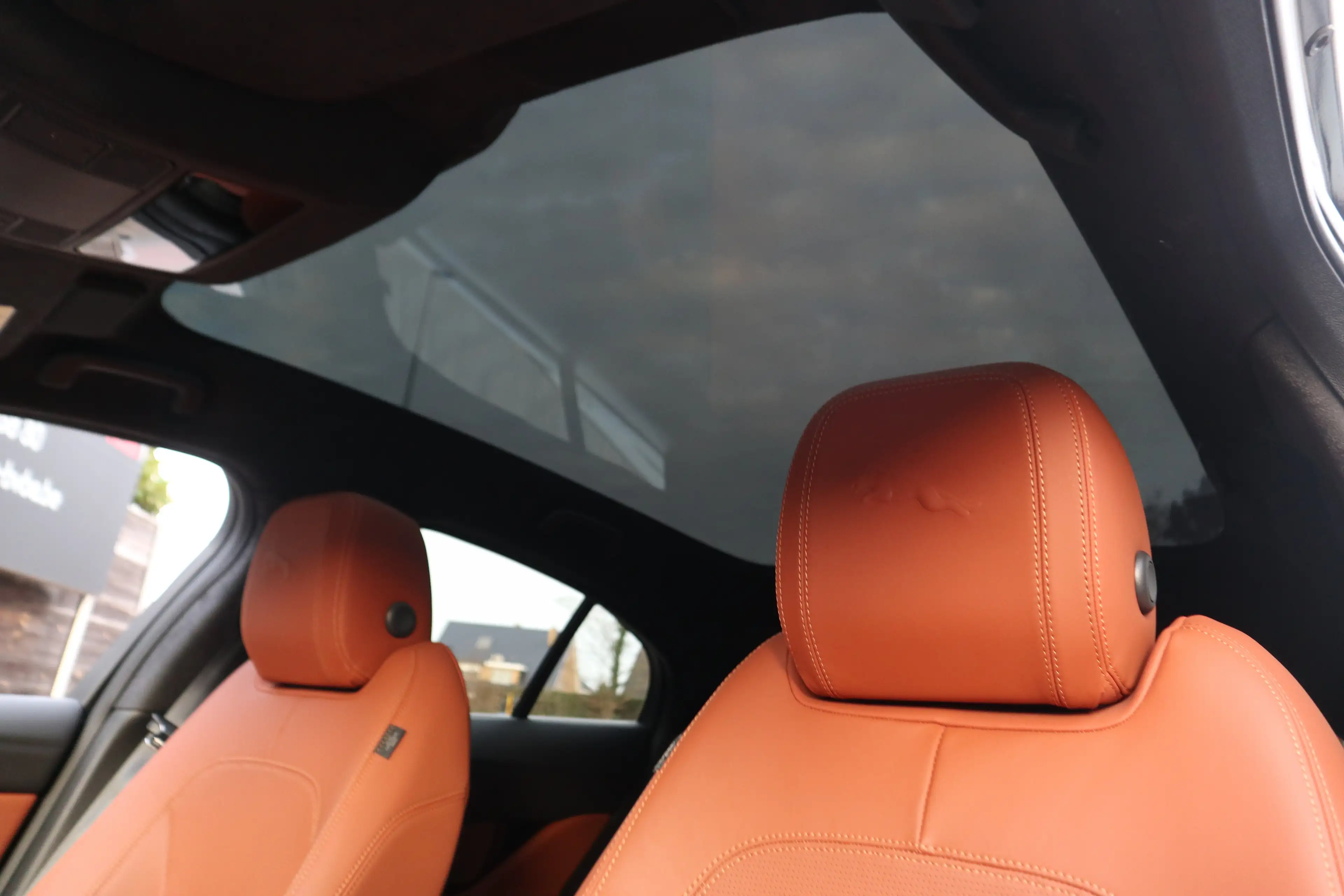 Jaguar I-Pace EV400 HSE/Black-pack/Pano/360°/Leder/3.980km !! — photo 12