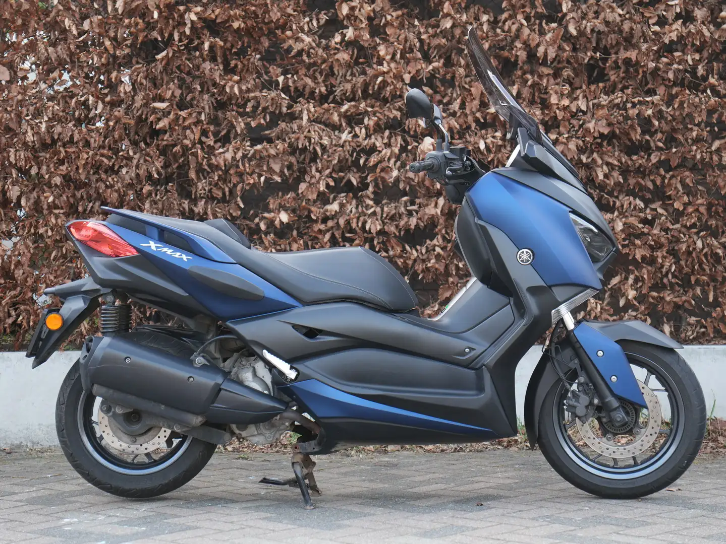 Yamaha X-Max 300 Azul - 2