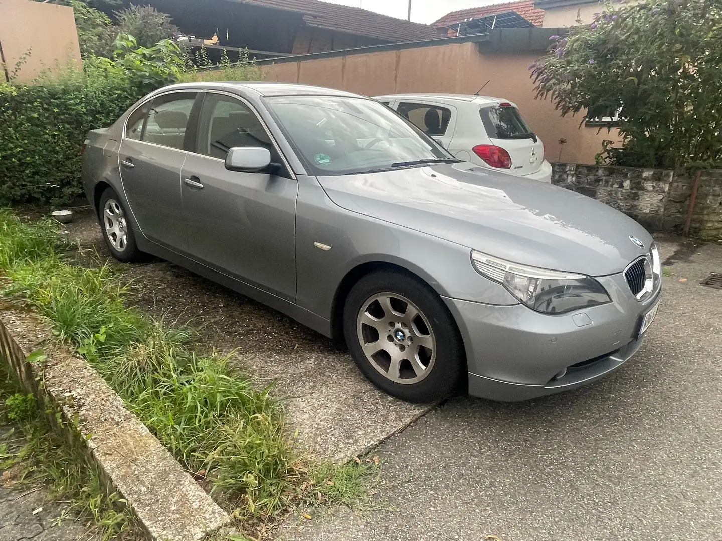 BMW 523 523i Grau - 2