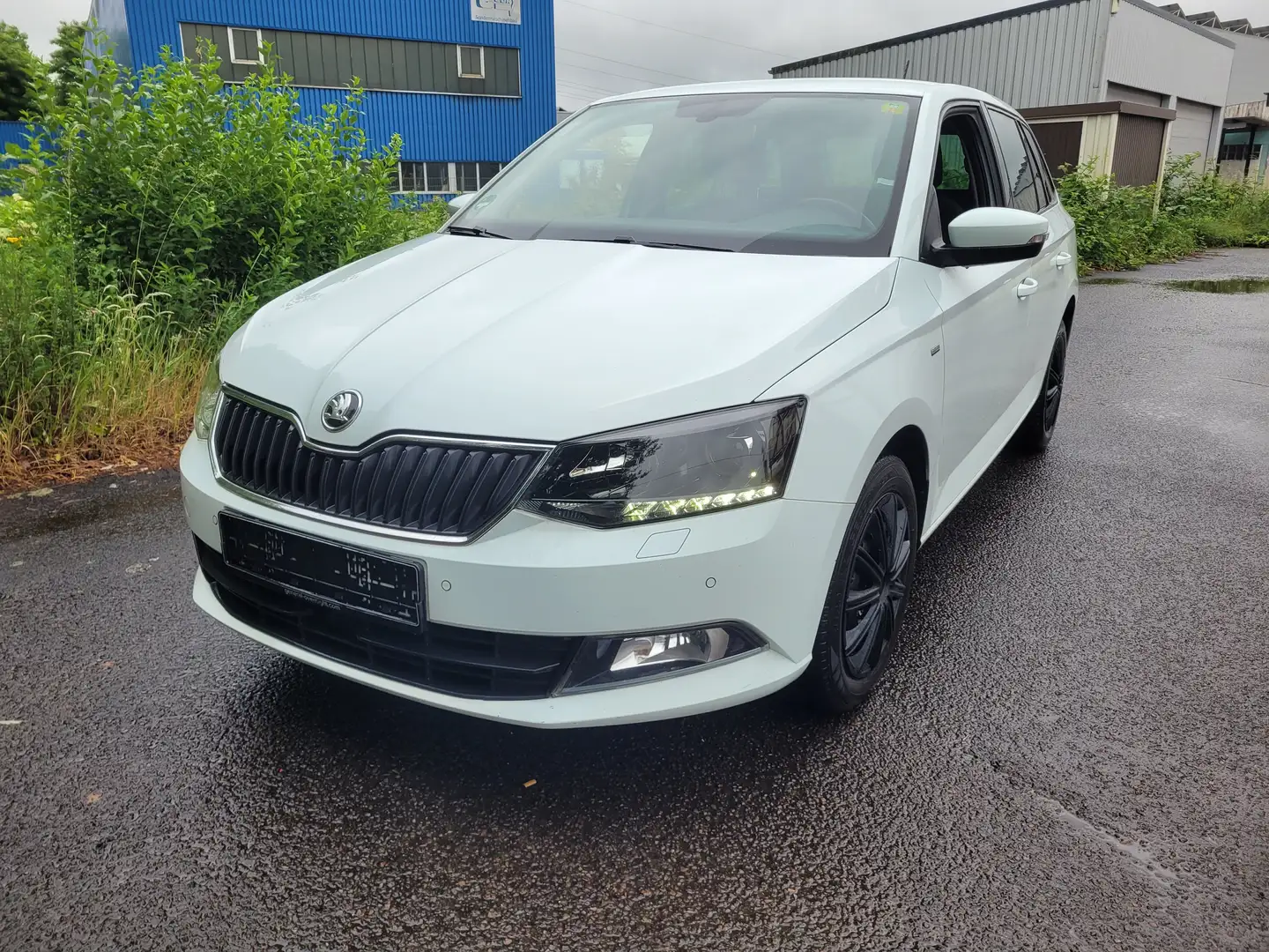 Skoda Fabia Fabia automatik Weiß - 1