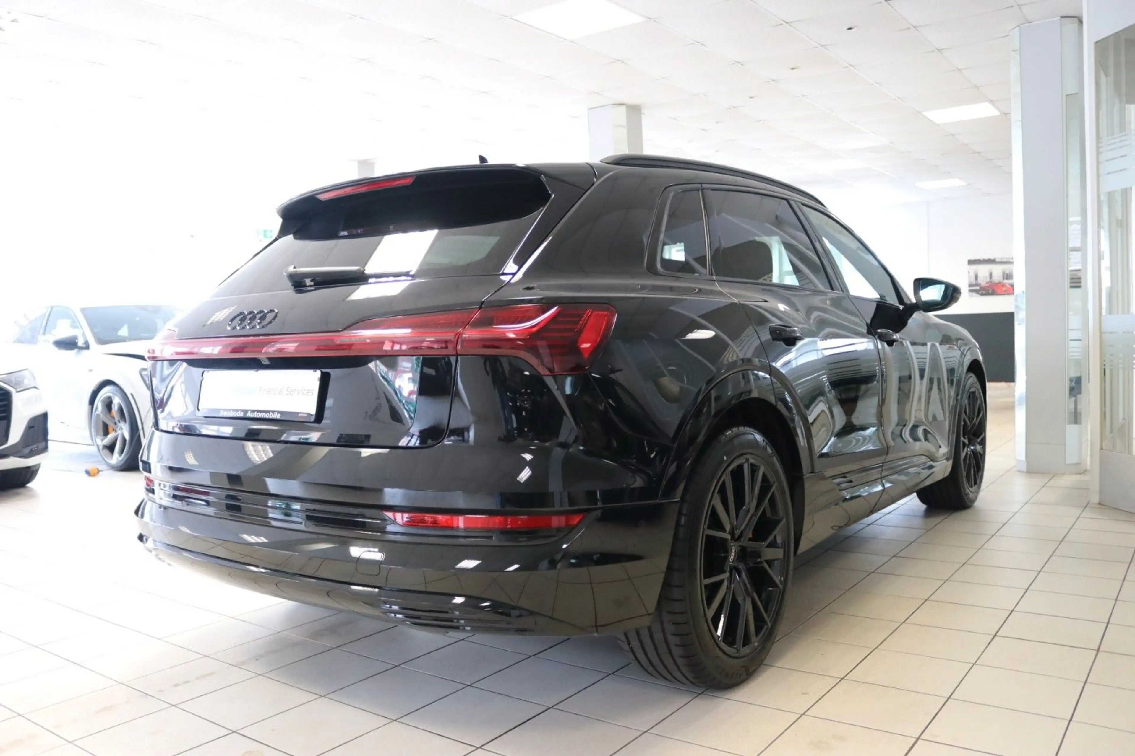 Audi e-tron 50 advanced Luft HUD Matrix Kamera 97% — photo 10