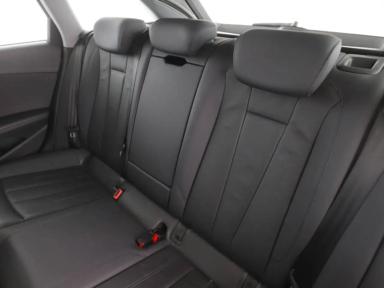 Audi A4 Avant 40 2.0TFSI MEHV Business QUATTRO 204CV S-Tronic, миниатюра 19