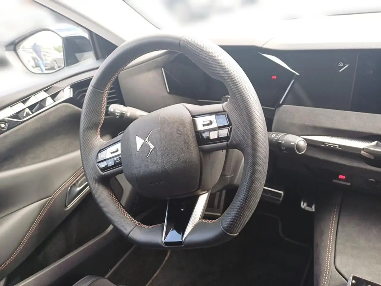 DS Automobiles DS 4 Performance Line + 12