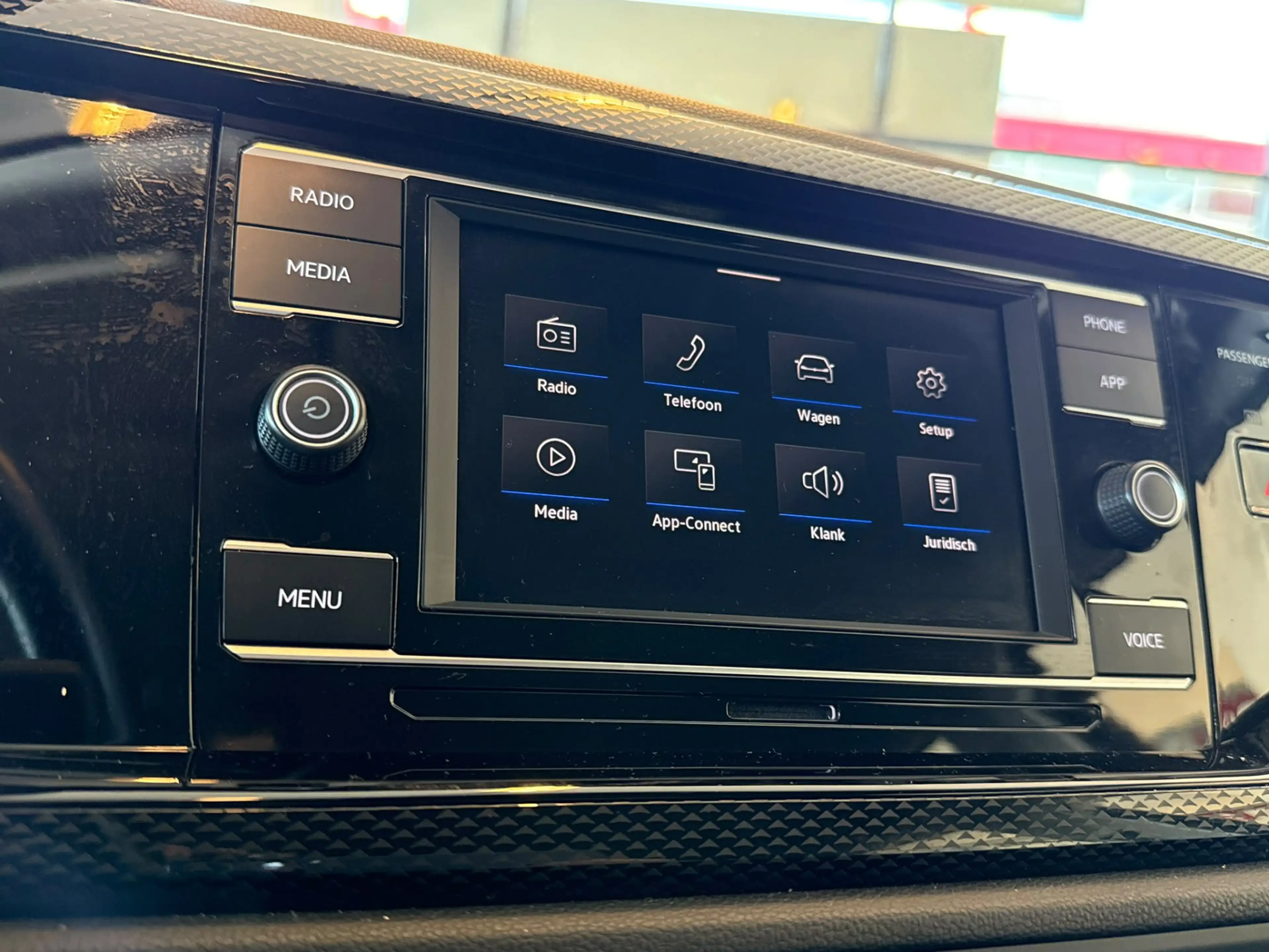 Volkswagen Taigo 1.0 TSI Life Automaat | Adaptieve cruise control | — photo 19