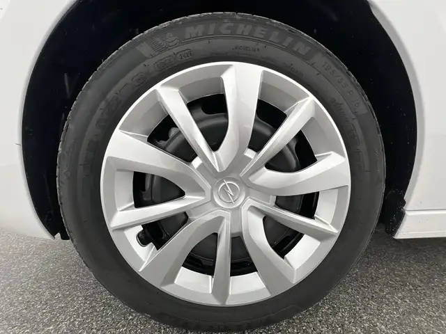 Opel Corsa view 10