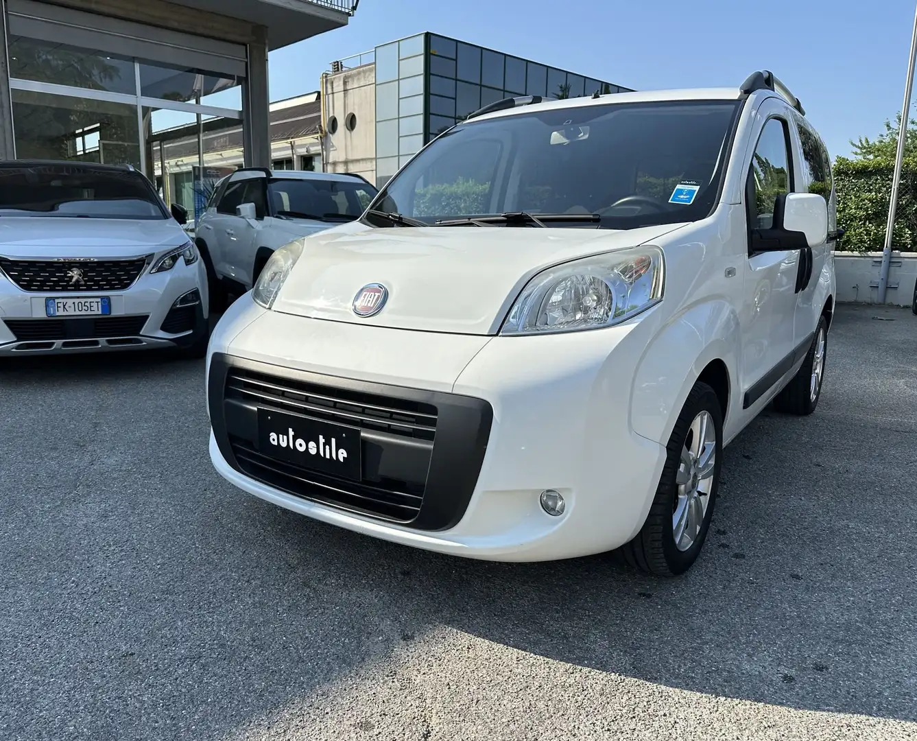 Fiat Qubo Fiat QUBO 1.3 MJT Emotion 'Unico Propietario' Blanc - 1