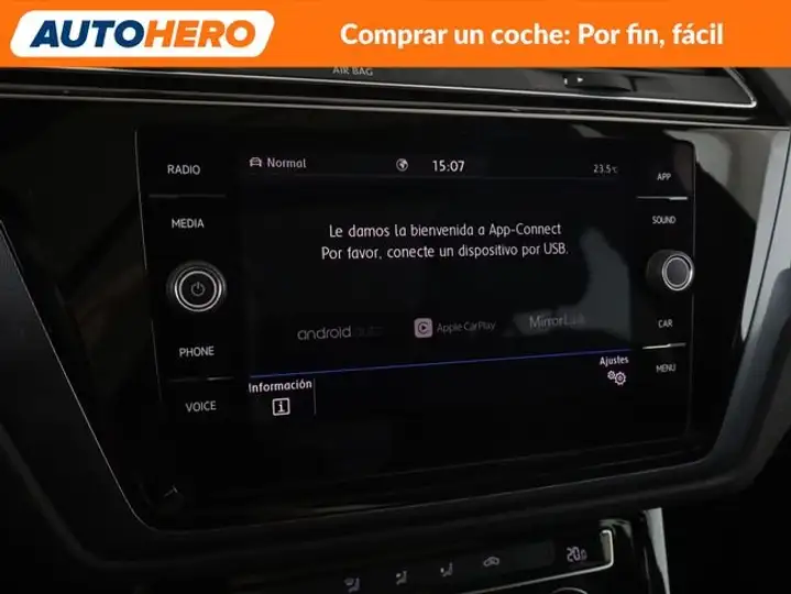 Volkswagen Touran 2019, foto 23