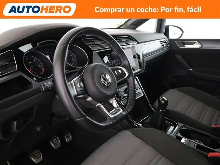 Volkswagen Touran 2019, foto 12