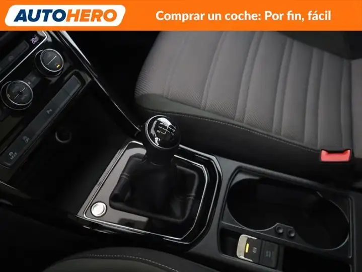 Volkswagen Touran 2019, foto 30