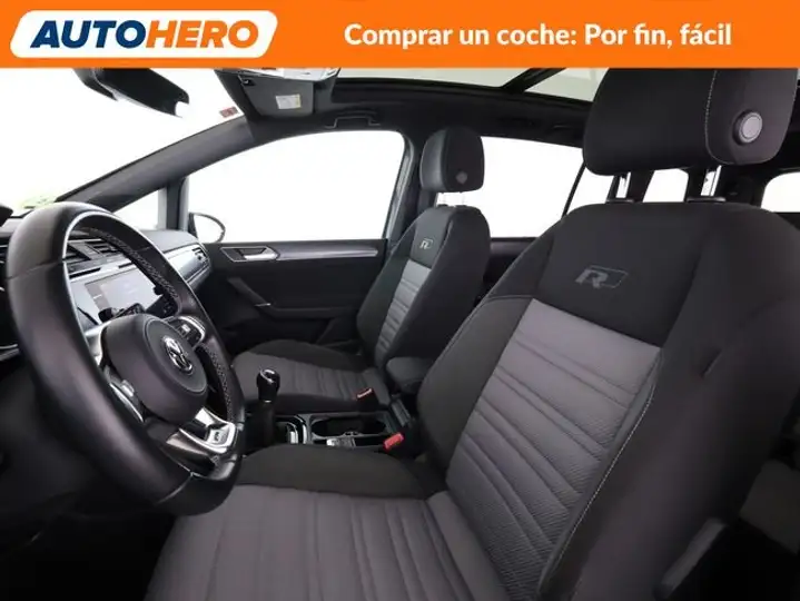 Volkswagen Touran 2019, foto 11