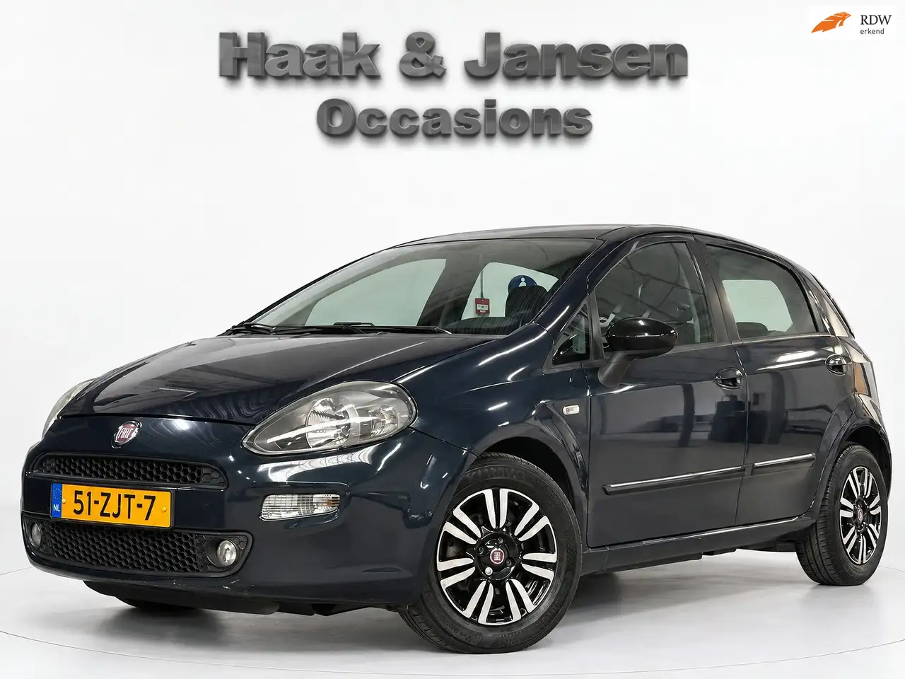 Fiat Punto Evo 0.9 TwinAir Easy - Cruise - Airco - Radio — photo 1 of 25