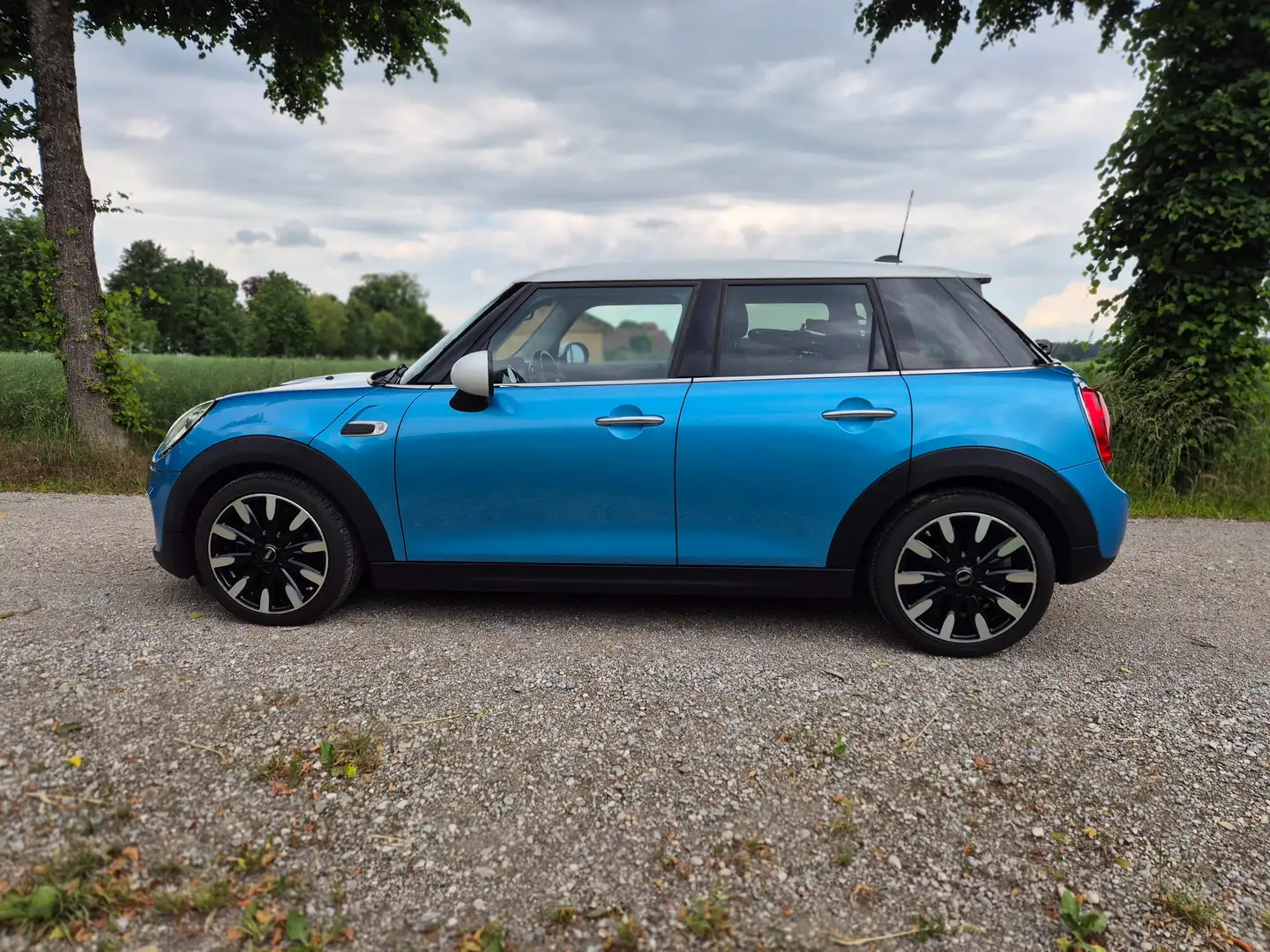 MINI Cooper D Cooper D *Headup-Navi-LED-Kamera-17 Zoll* Blau - 2
