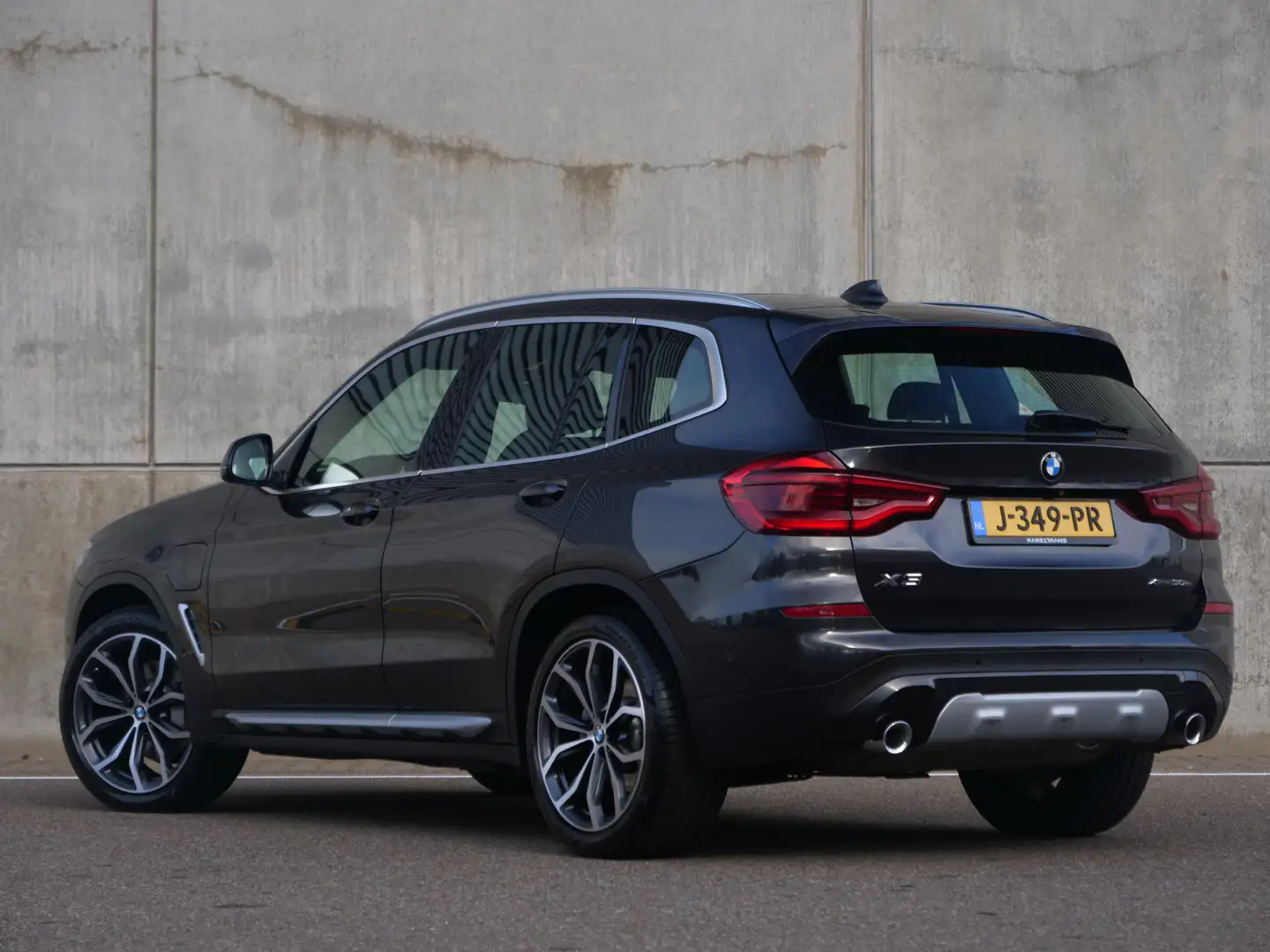 BMW X3 xDrive30e X-line Edition | NL auto | panorama | le Grijs - 2