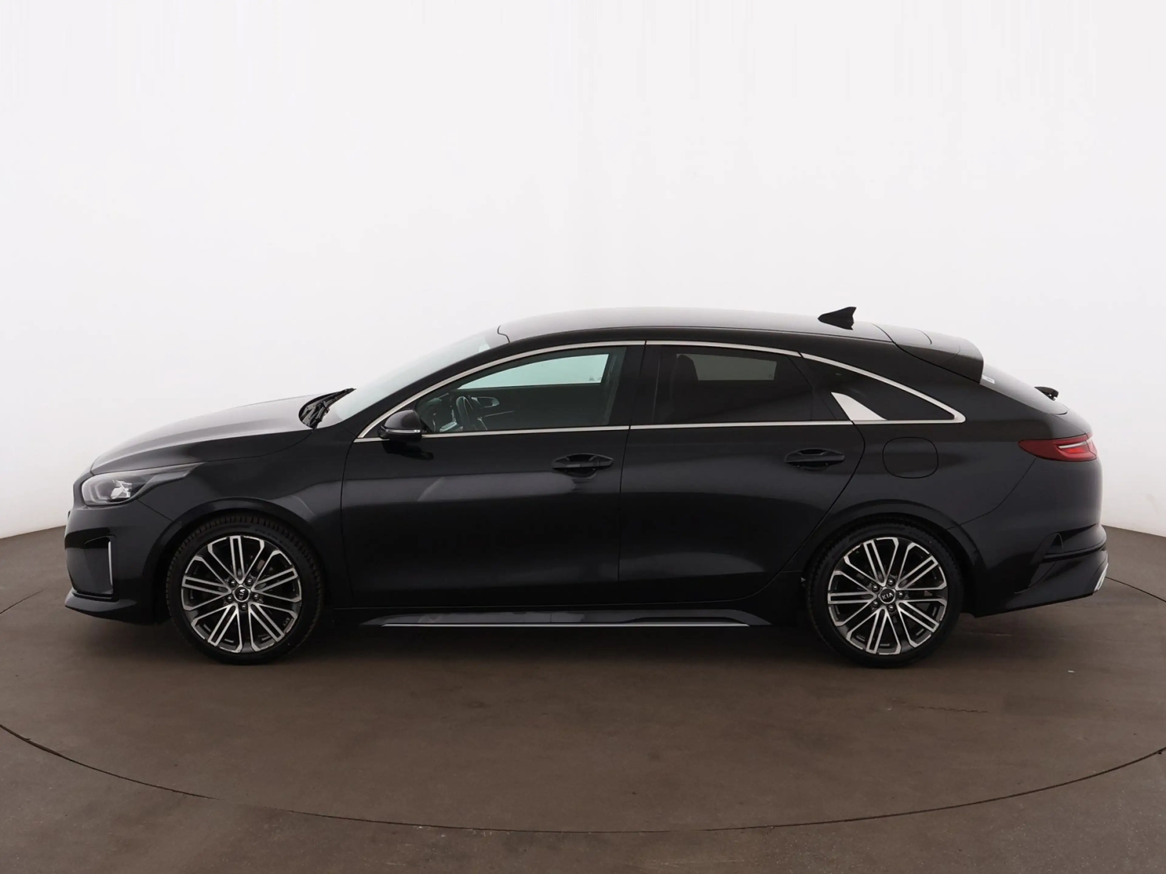 Kia ProCeed / pro_cee'd ProCeed 1.4 T-GDI GT-Line Aut LED AHK LEDER NAVI — photo 5