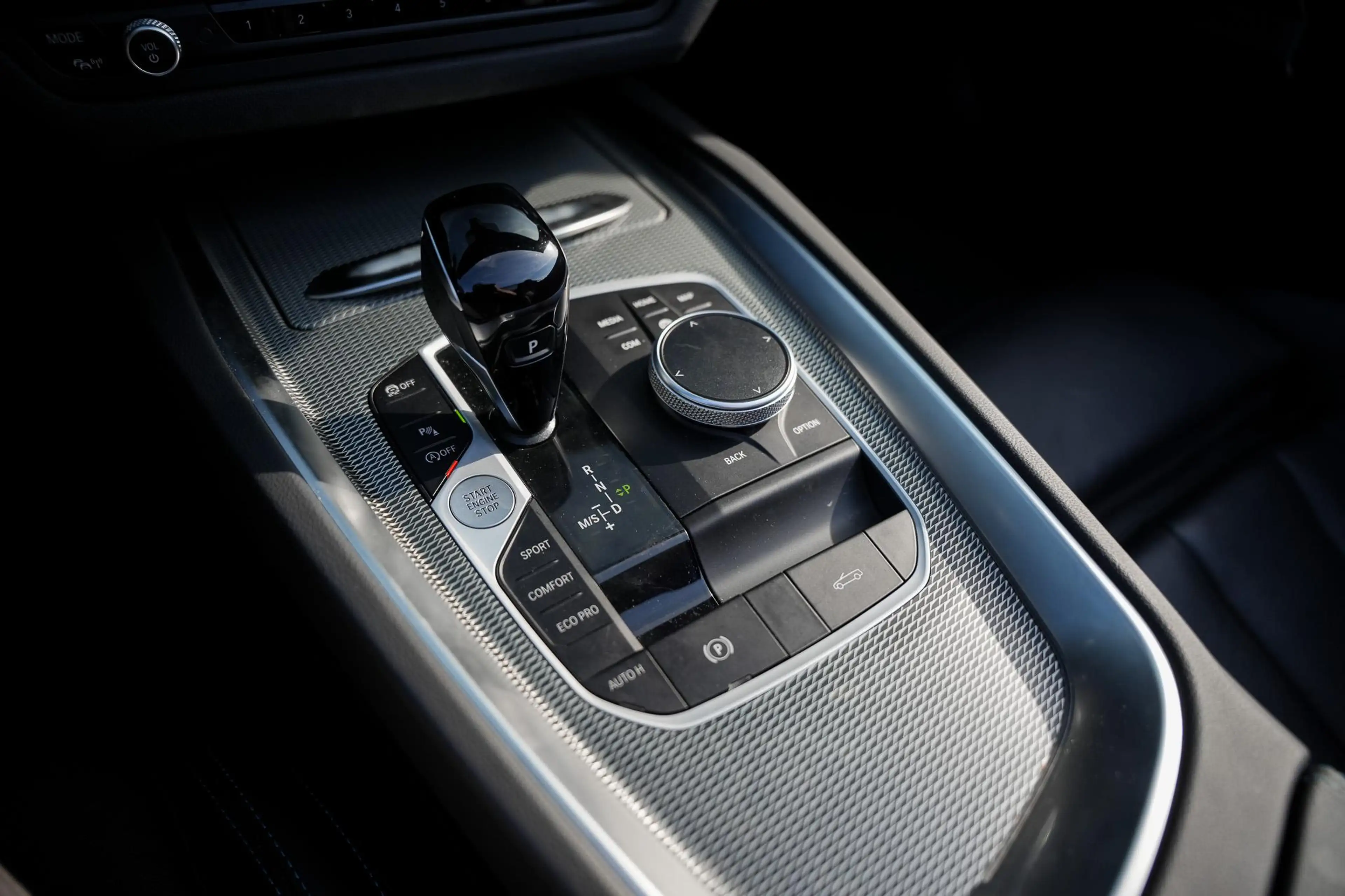 BMW Z4 Roadster M40i M- Sport | FROZEN DEEP GREEN METALLI — photo 14