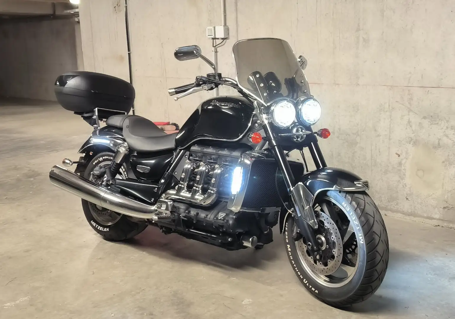 Triumph Rocket III Roadster ABS Negru - 1