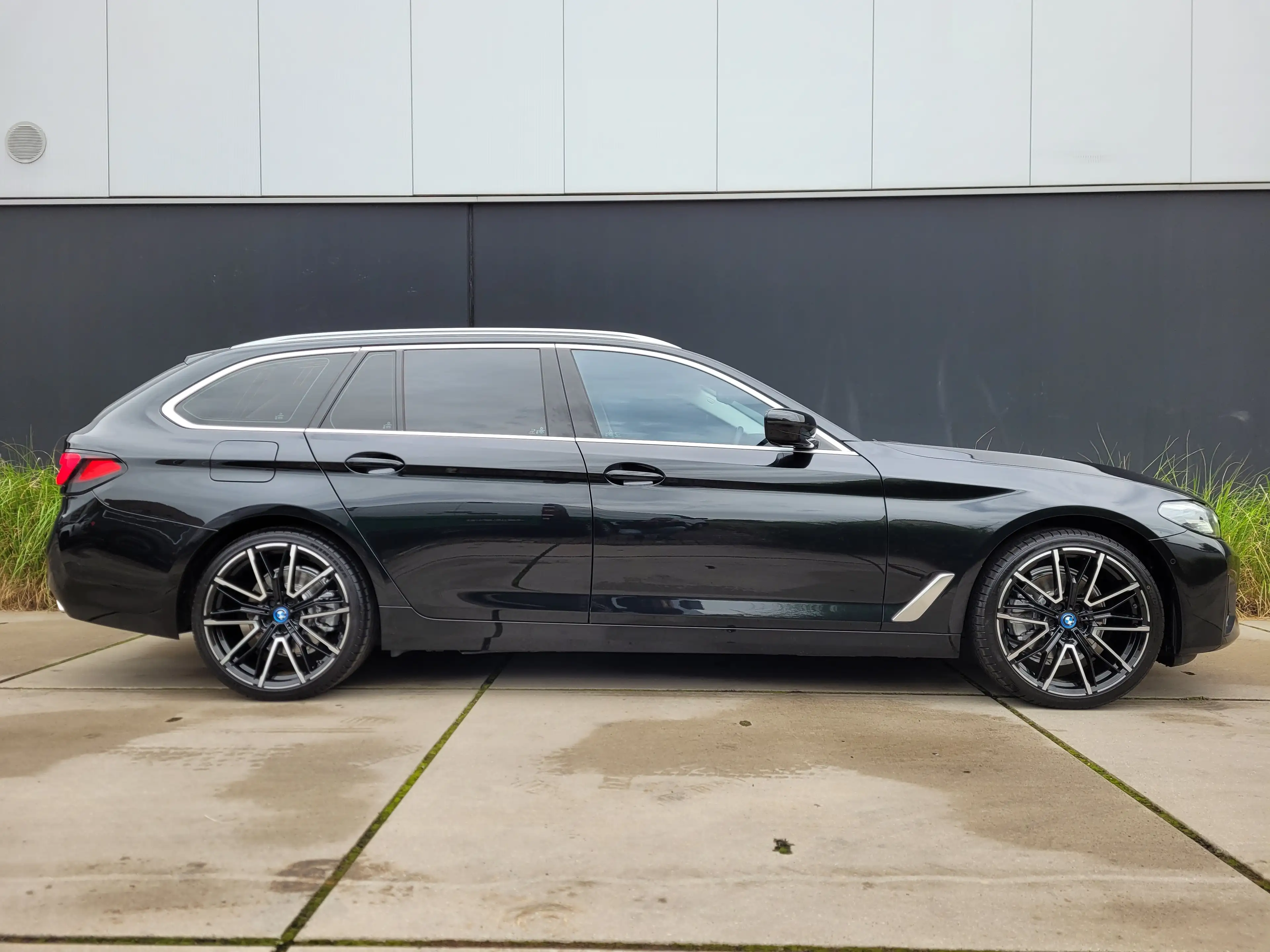 BMW 518 Touring Aut. *LEDER*NAVI*STOELVENTILATIE*MEMORY* — photo 2