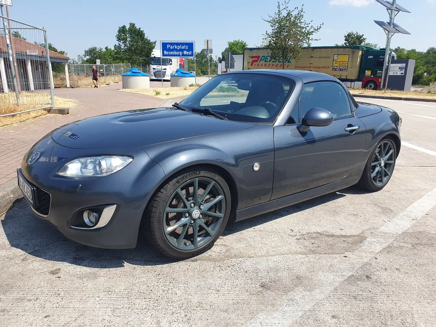 Mazda MX-5 MX-5 2.0 MZR Sports-Line, Viele Upgrades - 2
