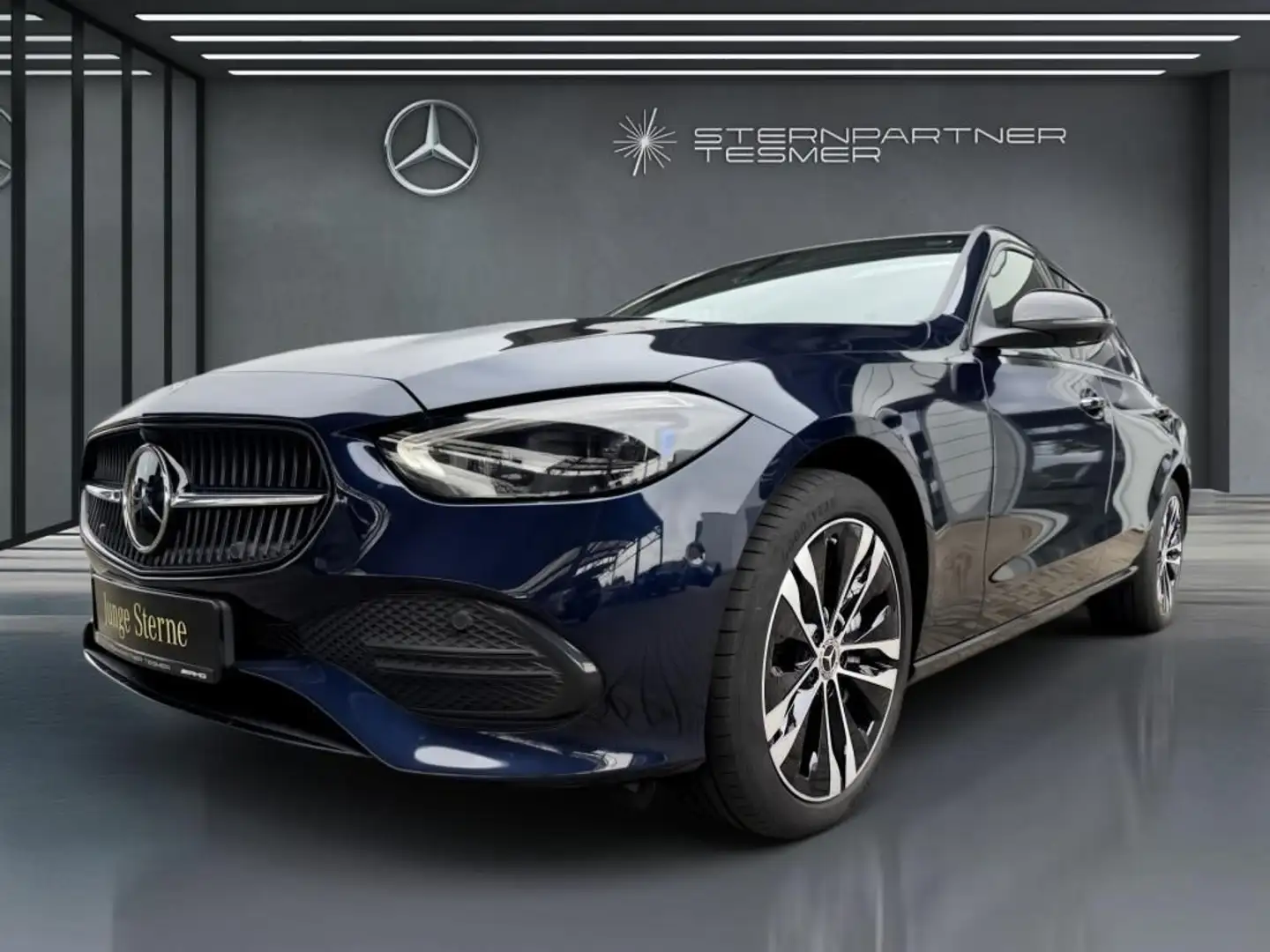 Mercedes-Benz C 300 e T Avantgarde, Pano, DIGITAL, AHK, DISTR. Blau - 2