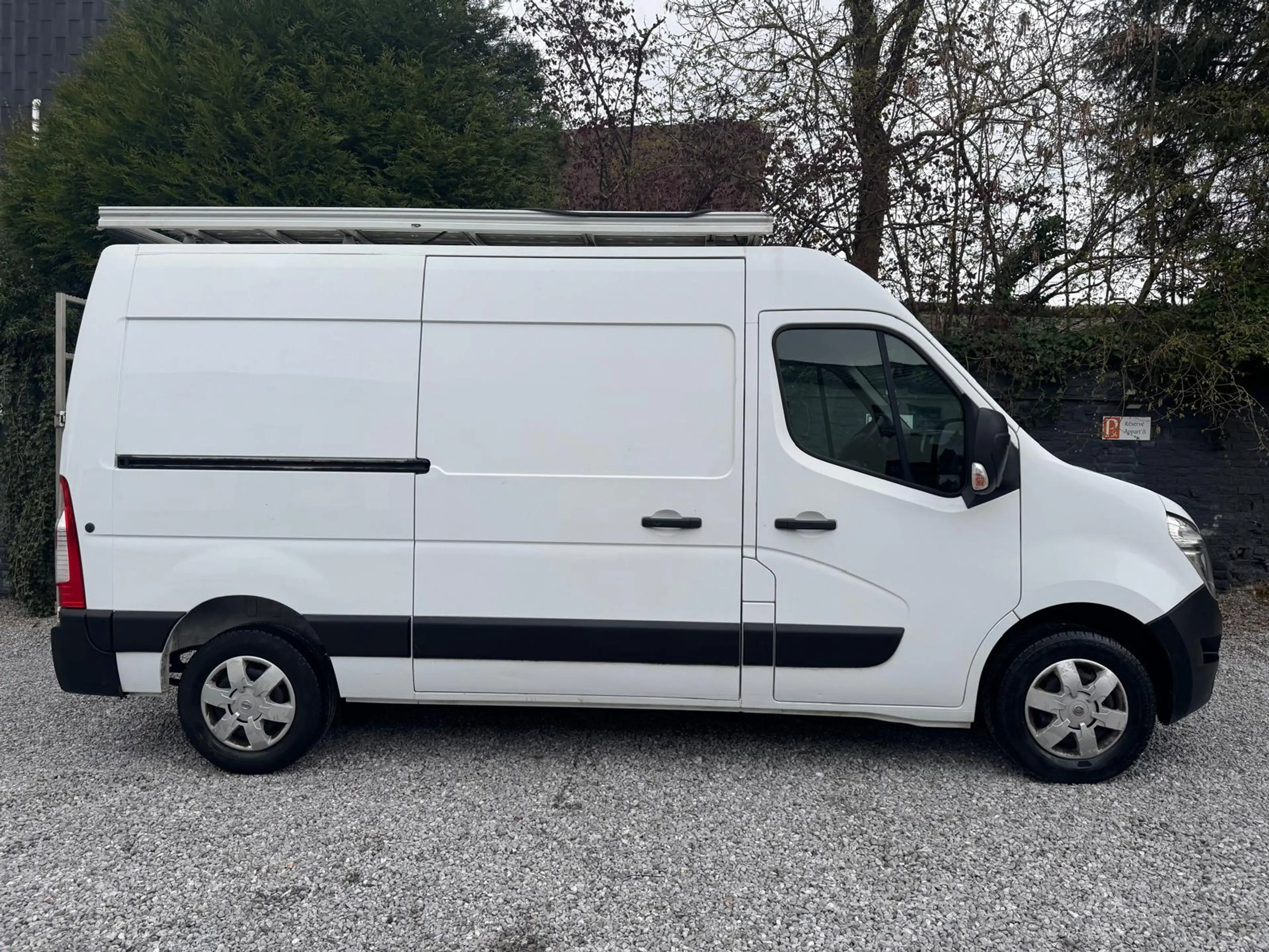 Nissan NV400 2.3 dCi L2H2*12.355€ HTVA*AIRCO*CAMERA*PARFAIT ETAT — photo 5