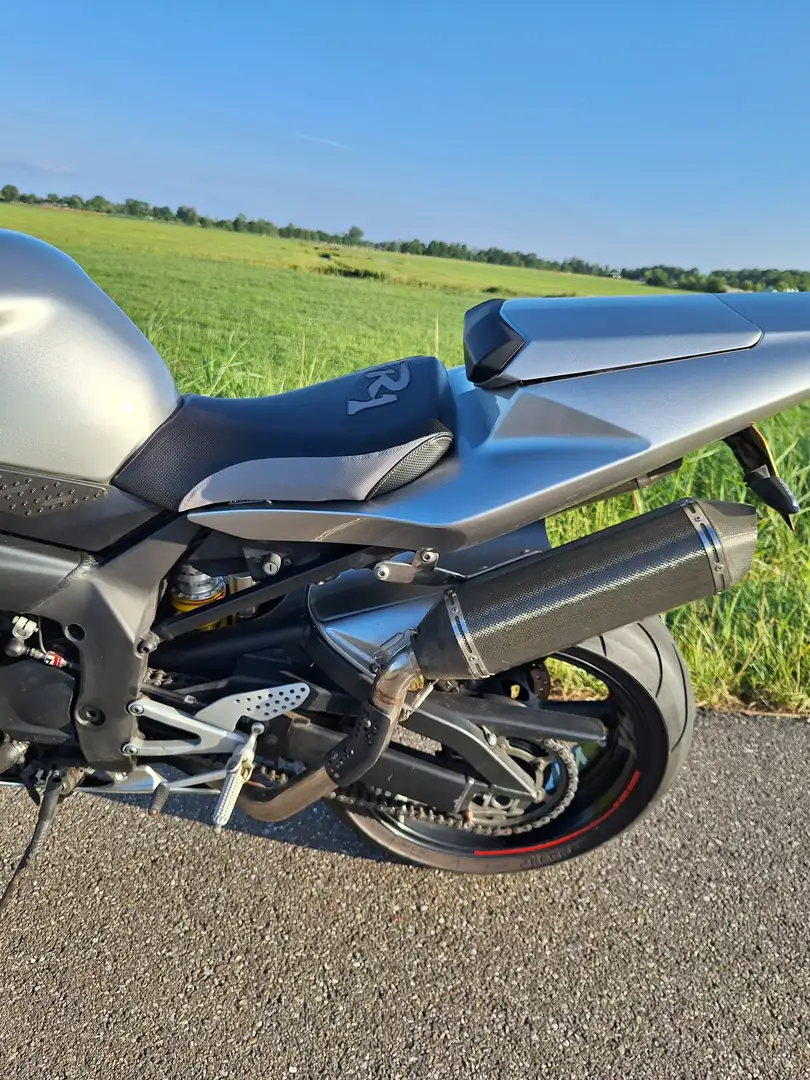 Yamaha YZF-R1 Supersport Argento - 2