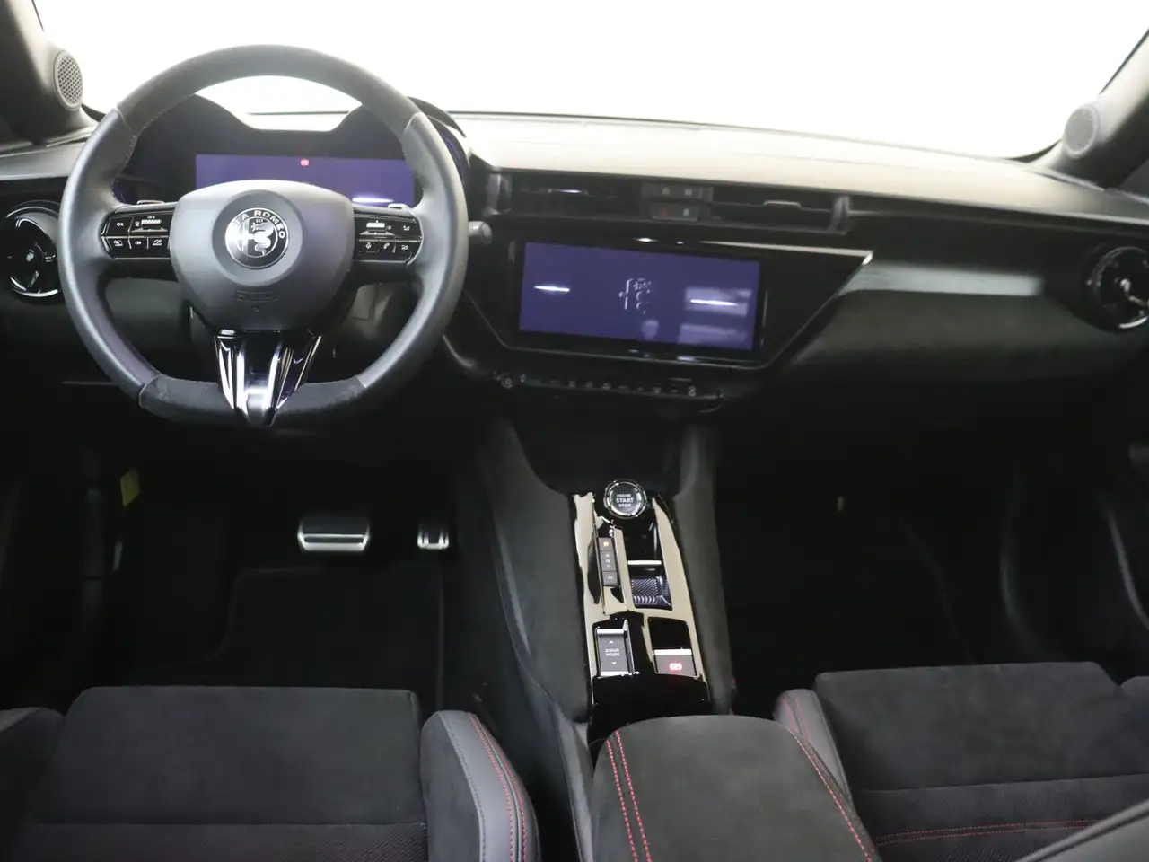 Alfa Romeo Junior 2025