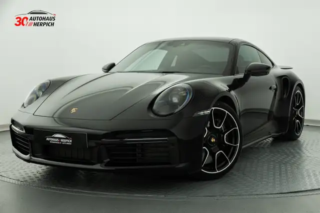 Porsche 992 Turbo S Coupé Bi Color Schwarz Bordeauxrot
