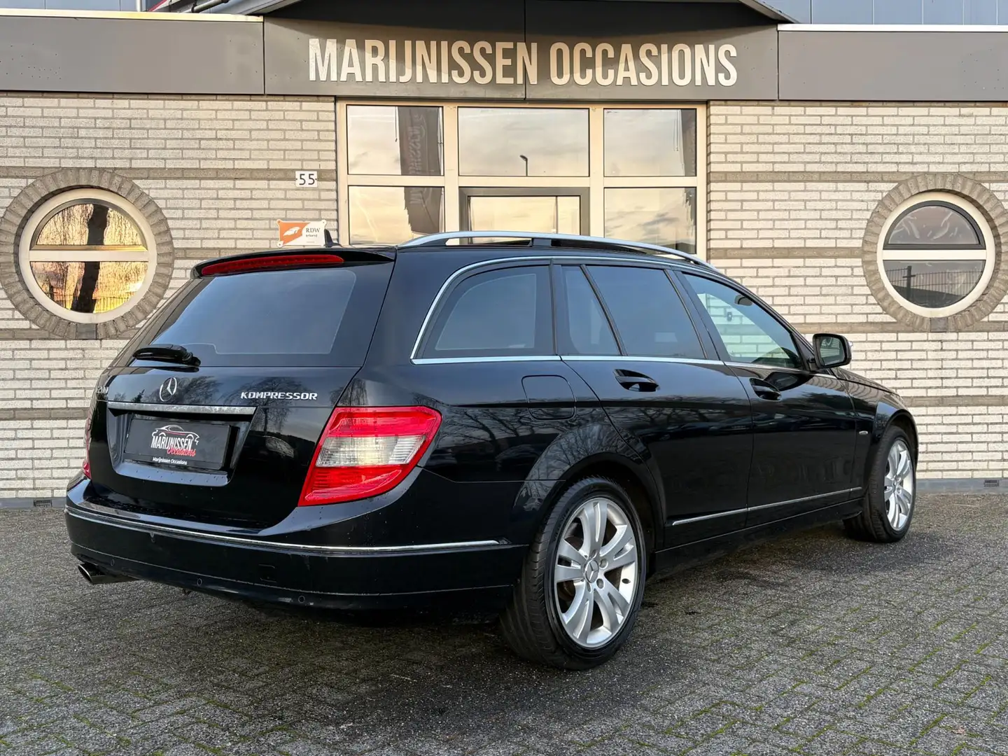 Mercedes-Benz C 200 K Avantgarde |Pano,Stoelvw,PDC| Schwarz - 2