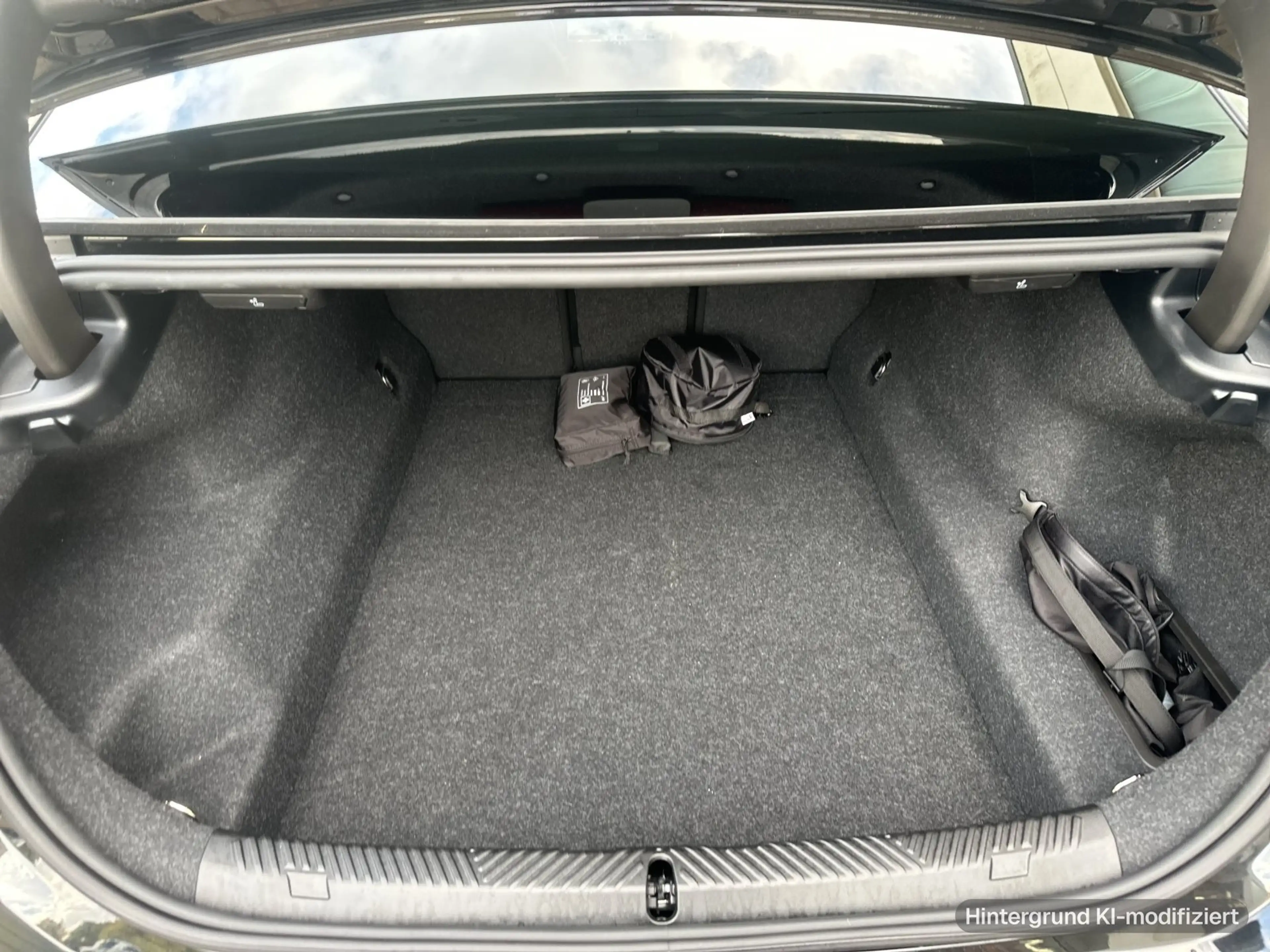 BMW 550 e xDrive Limousine M Sportpaket Head-Up DAB — photo 11