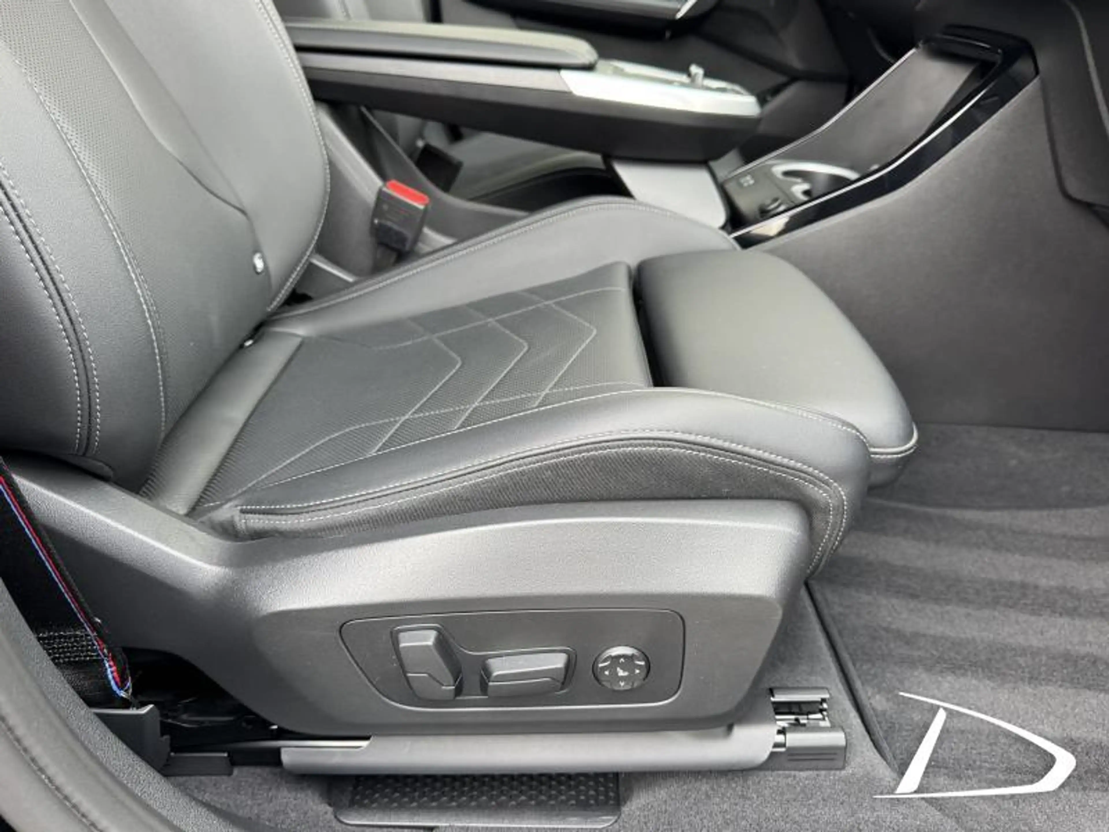 BMW X2 M Sport — photo 11