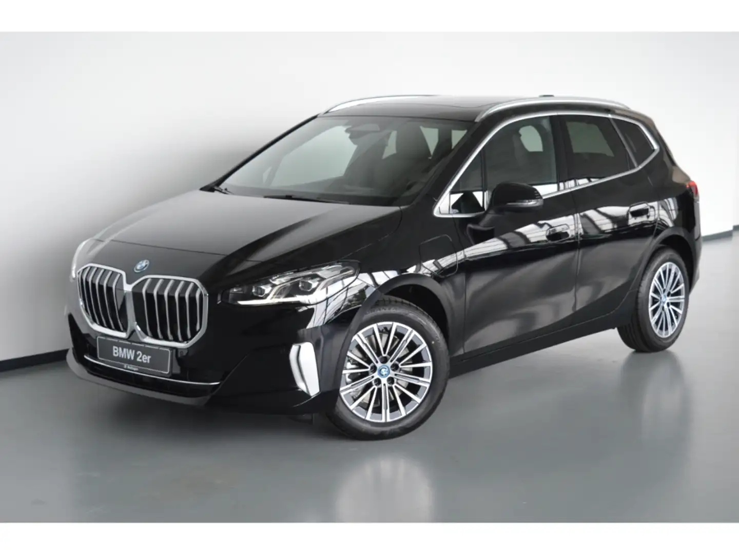 BMW 230 e xDrive Active Tourer LED Park-Assistent Panorama Fekete - 1