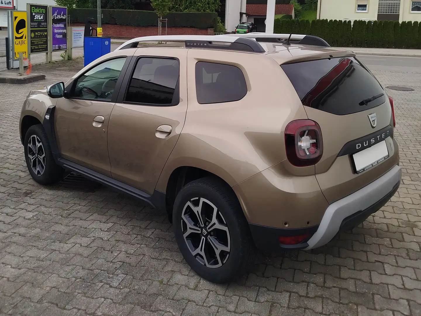 Dacia Duster SCe 115 2WD LPG Prestige Beige - 2