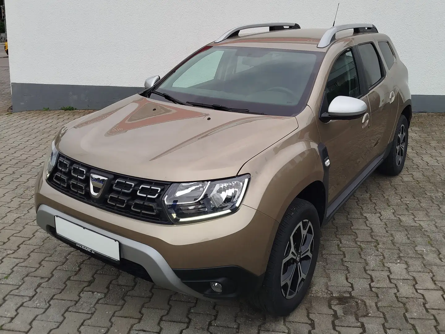 Dacia Duster SCe 115 2WD LPG Prestige Beige - 1